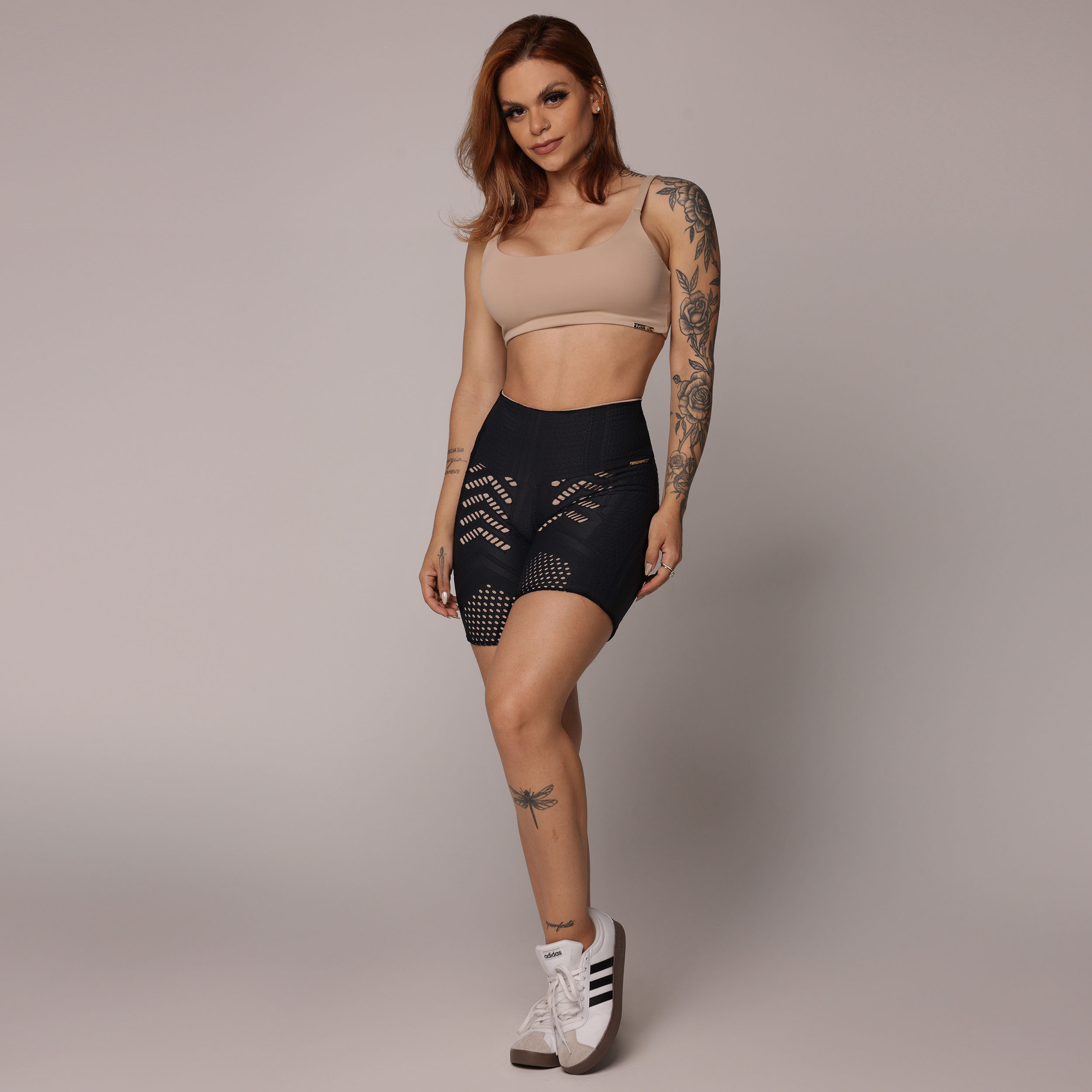 SHORT EMPINA BUMBUM JACQUARD DOTS PRETO - Imagem 5