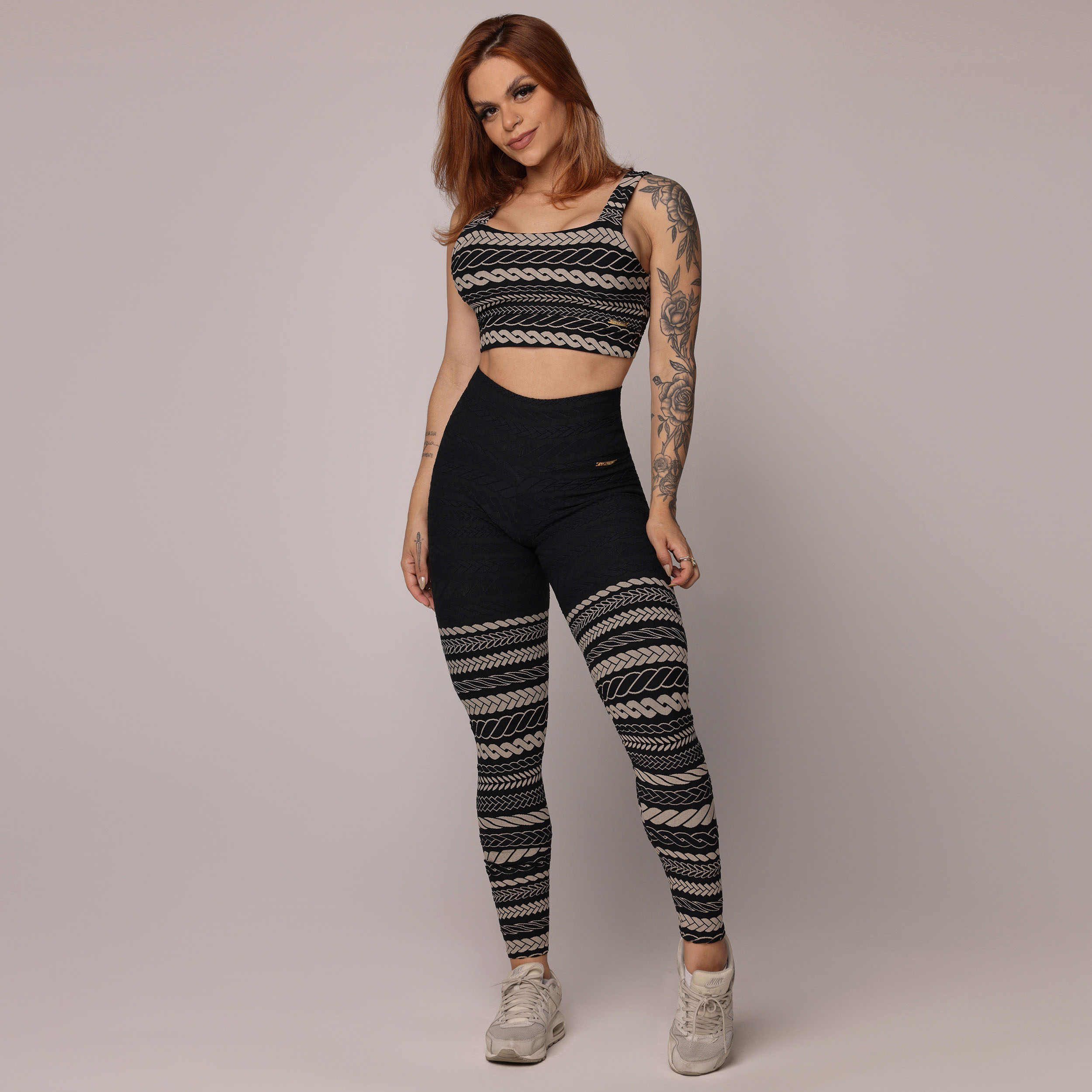 LEGGING EMPINA BUMBUM JACQUARD TRIBAL BLACK BARRADA - Imagem 4