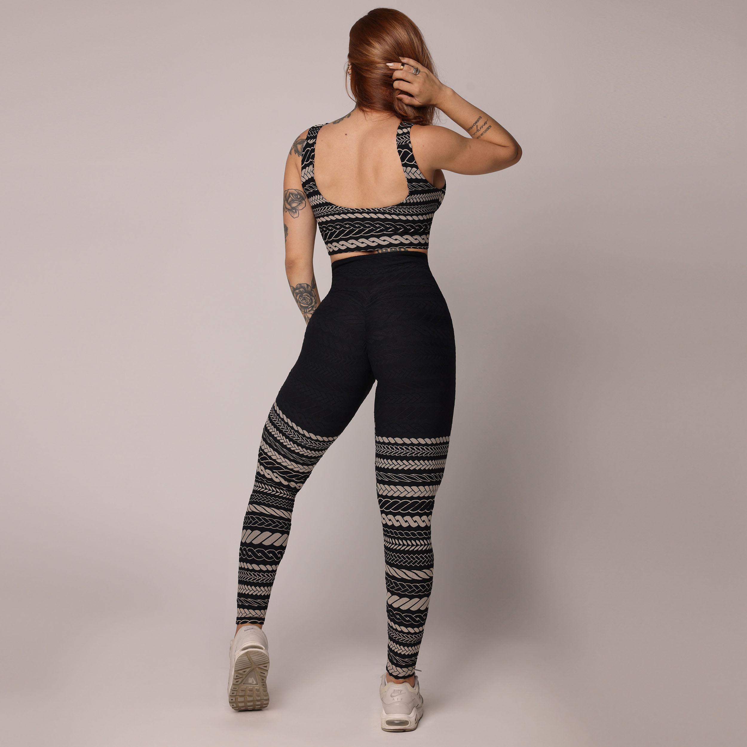 LEGGING EMPINA BUMBUM JACQUARD TRIBAL BLACK BARRADA - Imagem 6