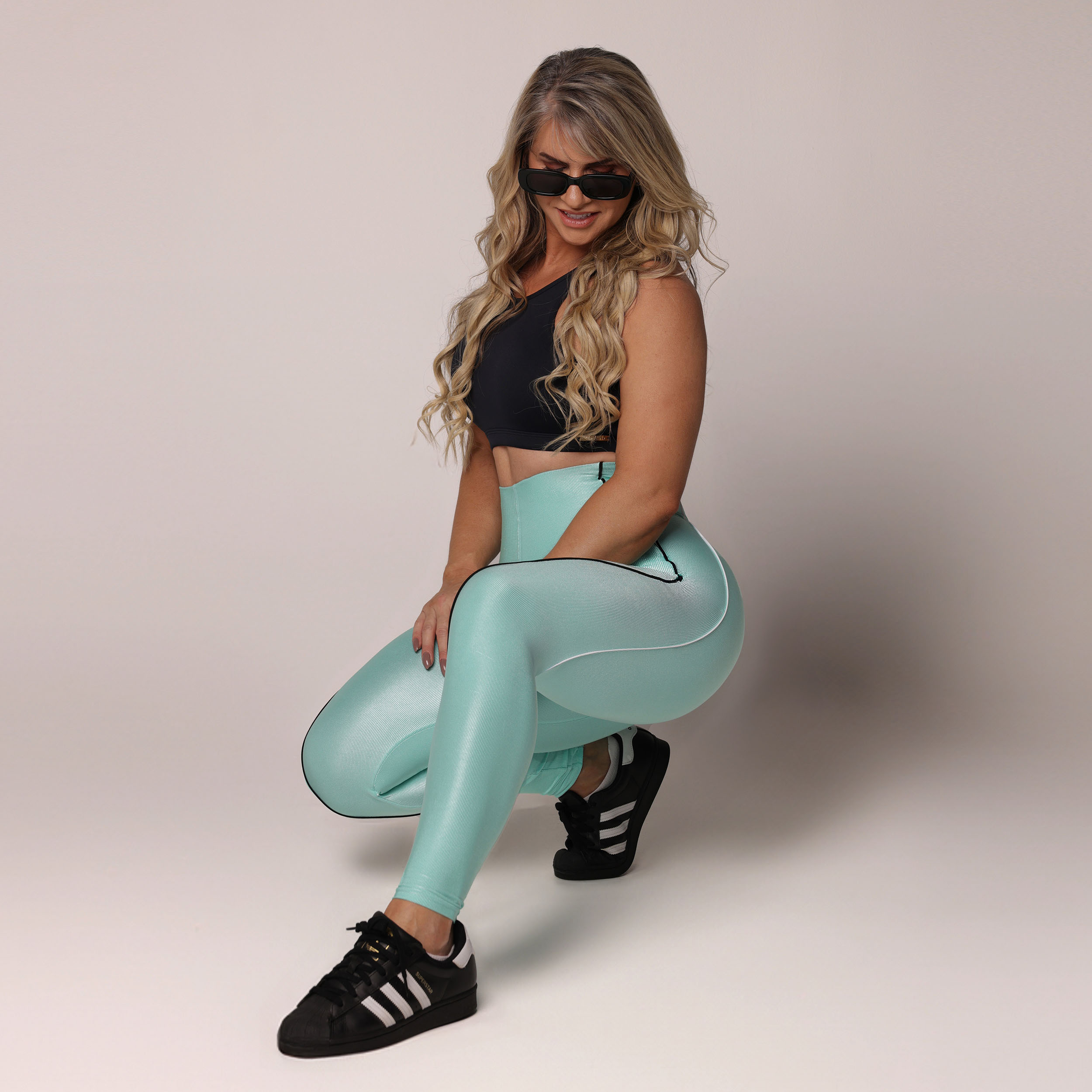 LEGGING HOPE EMPINA BUMBUM GLOSSY TIFFANY - Imagem 5