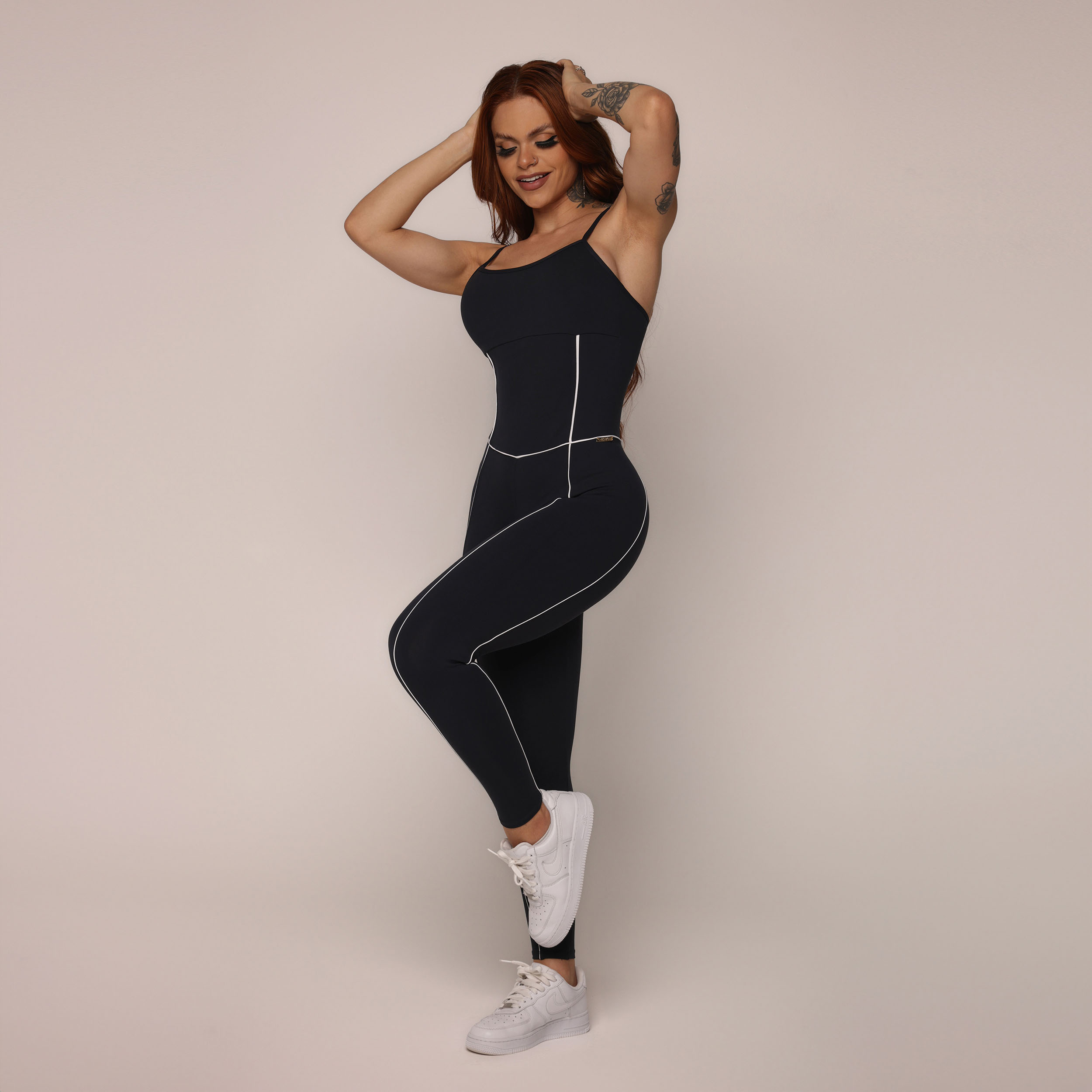 MACACÃO QUEENS EMPINA BUMBUM PRETO - Imagem 6