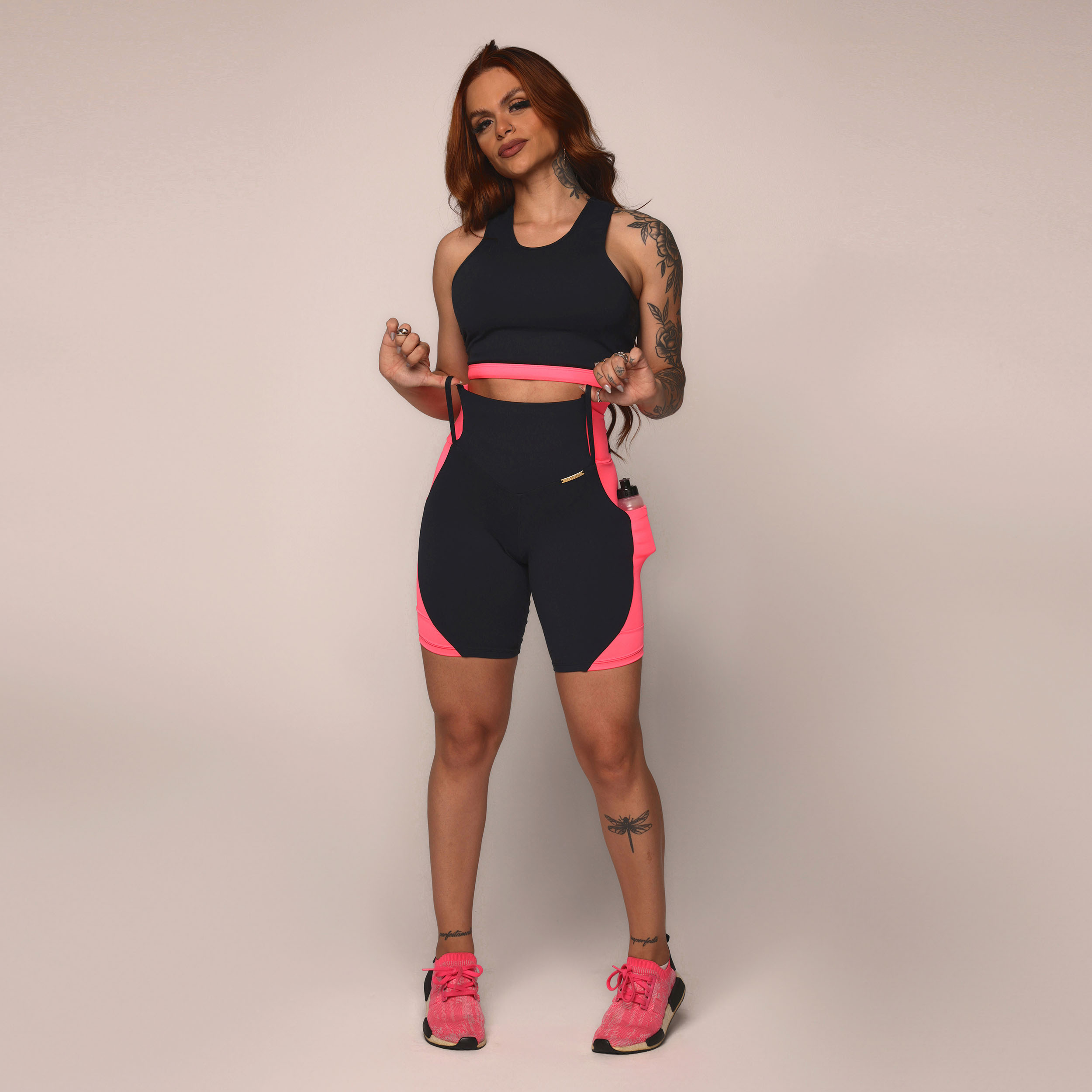 TOP RUNNERGY PRETO COM ROSA FLÚOR - Imagem 5