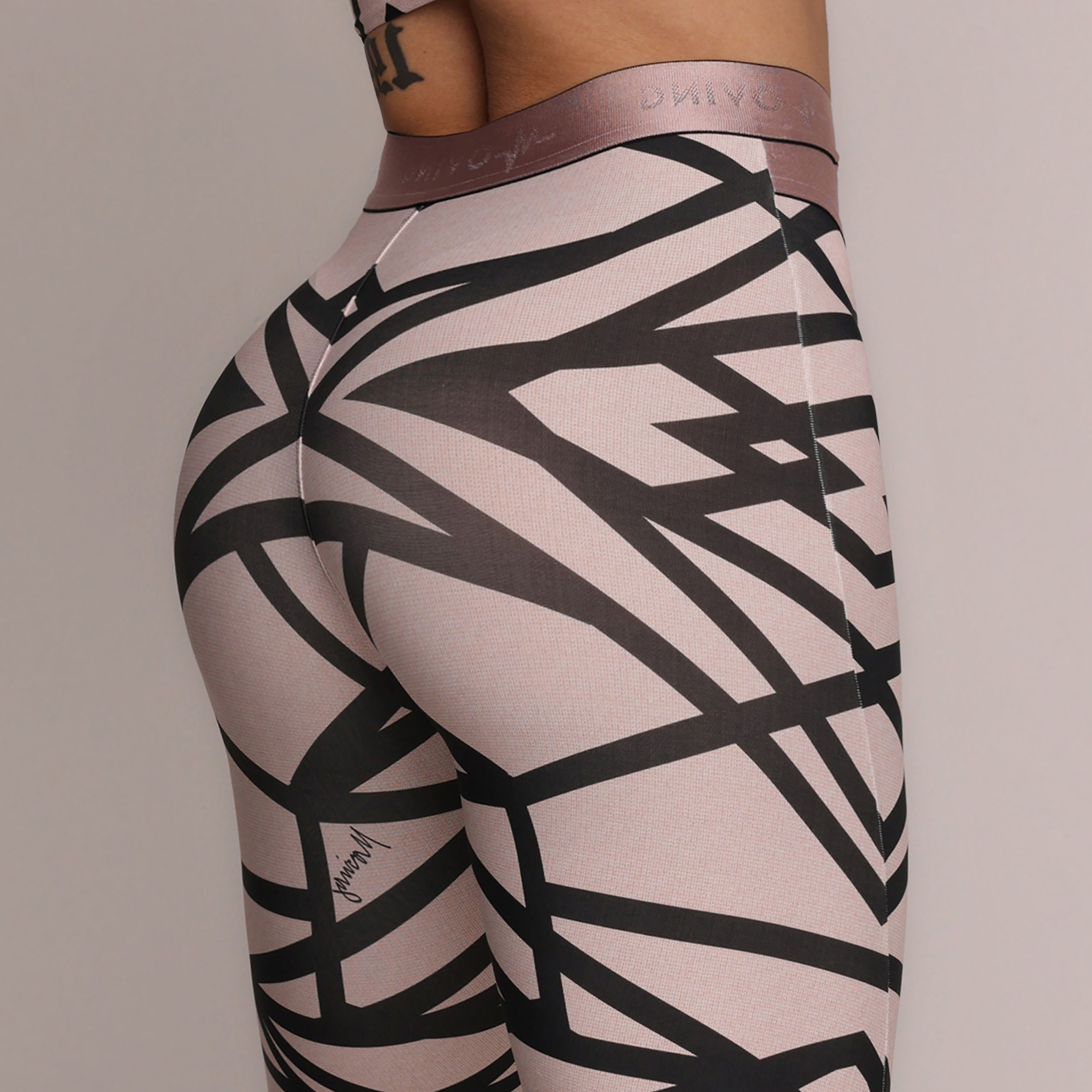 LEGGING HIT TECH ROSÊ EXCLUSIVA - Imagem 3