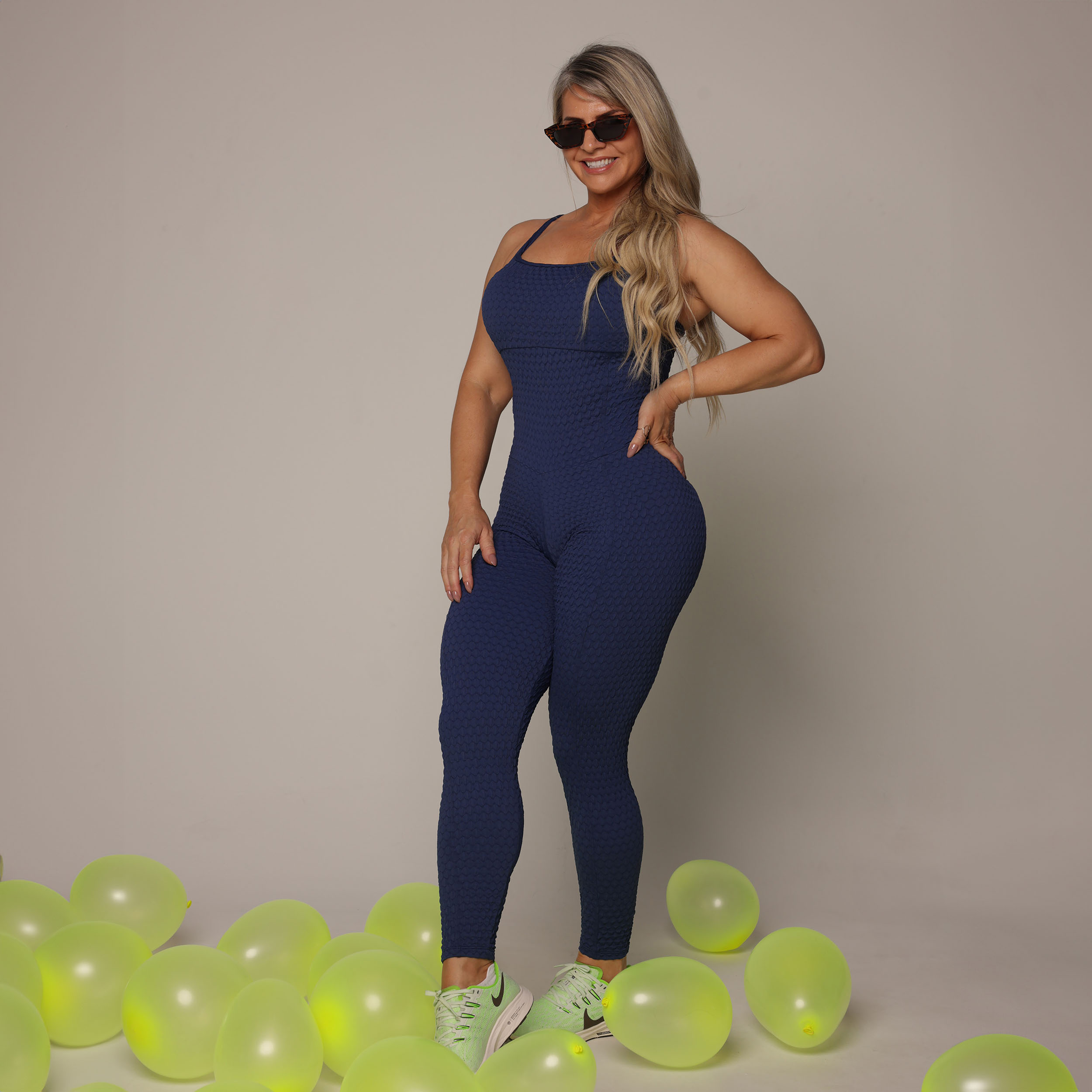 MACACÃO QUEENS EMPINA BUMBUM JACQUARD BUBBLE MARINHO - Imagem 5