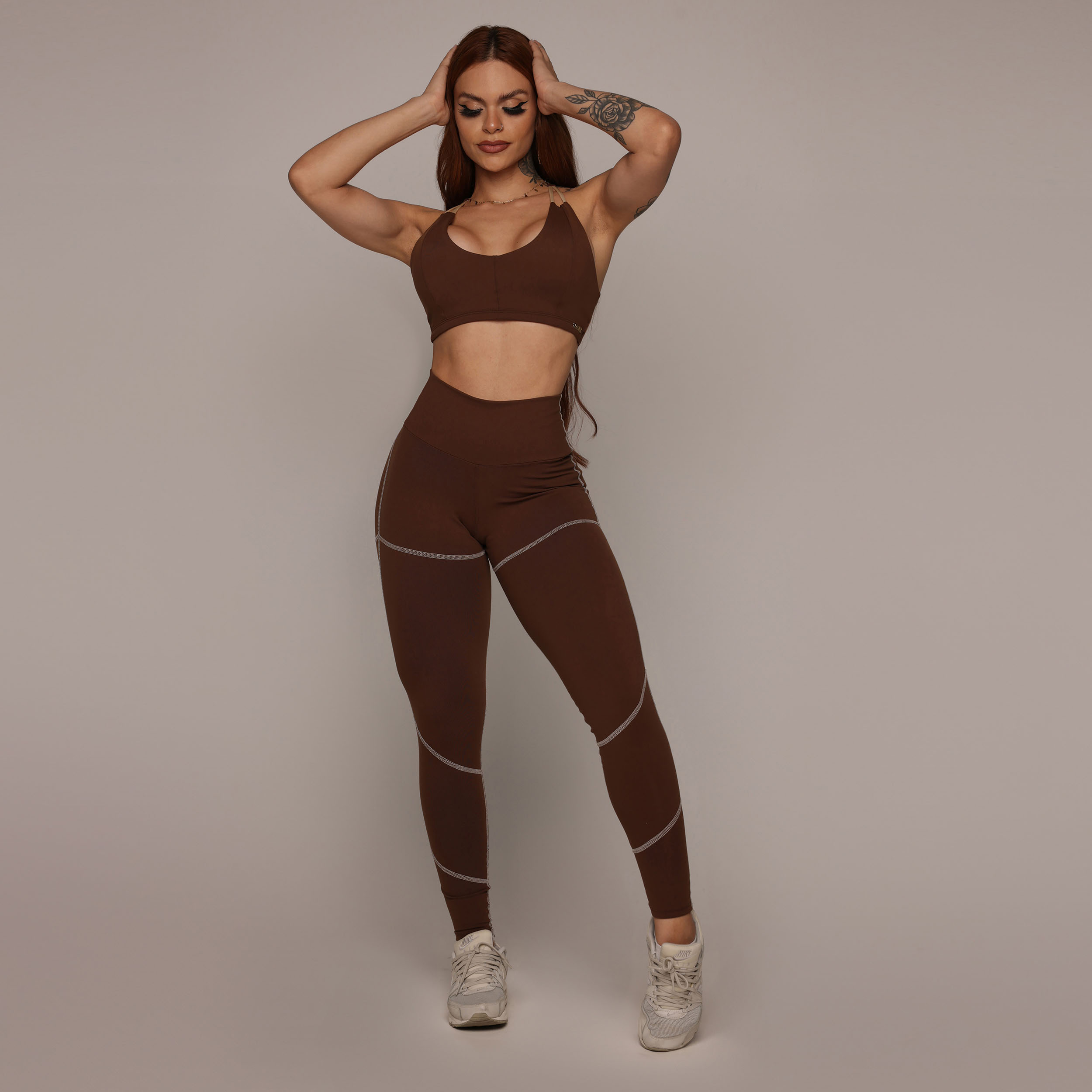 TOP QUEBEC CACAU COM OFF-WHITE - Imagem 5