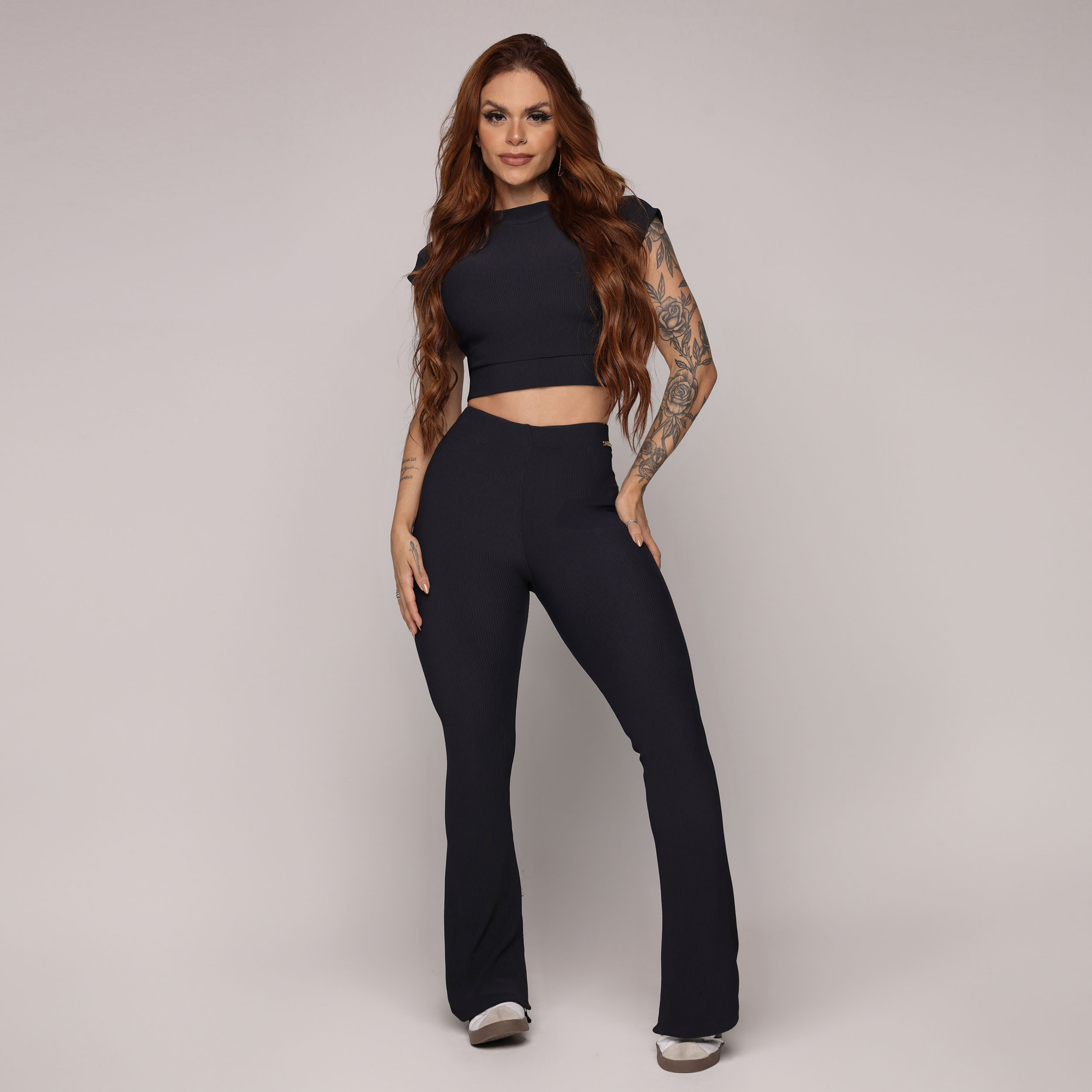 CALÇA FLARE JACQUARD CANELADO PRETO - Imagem 5