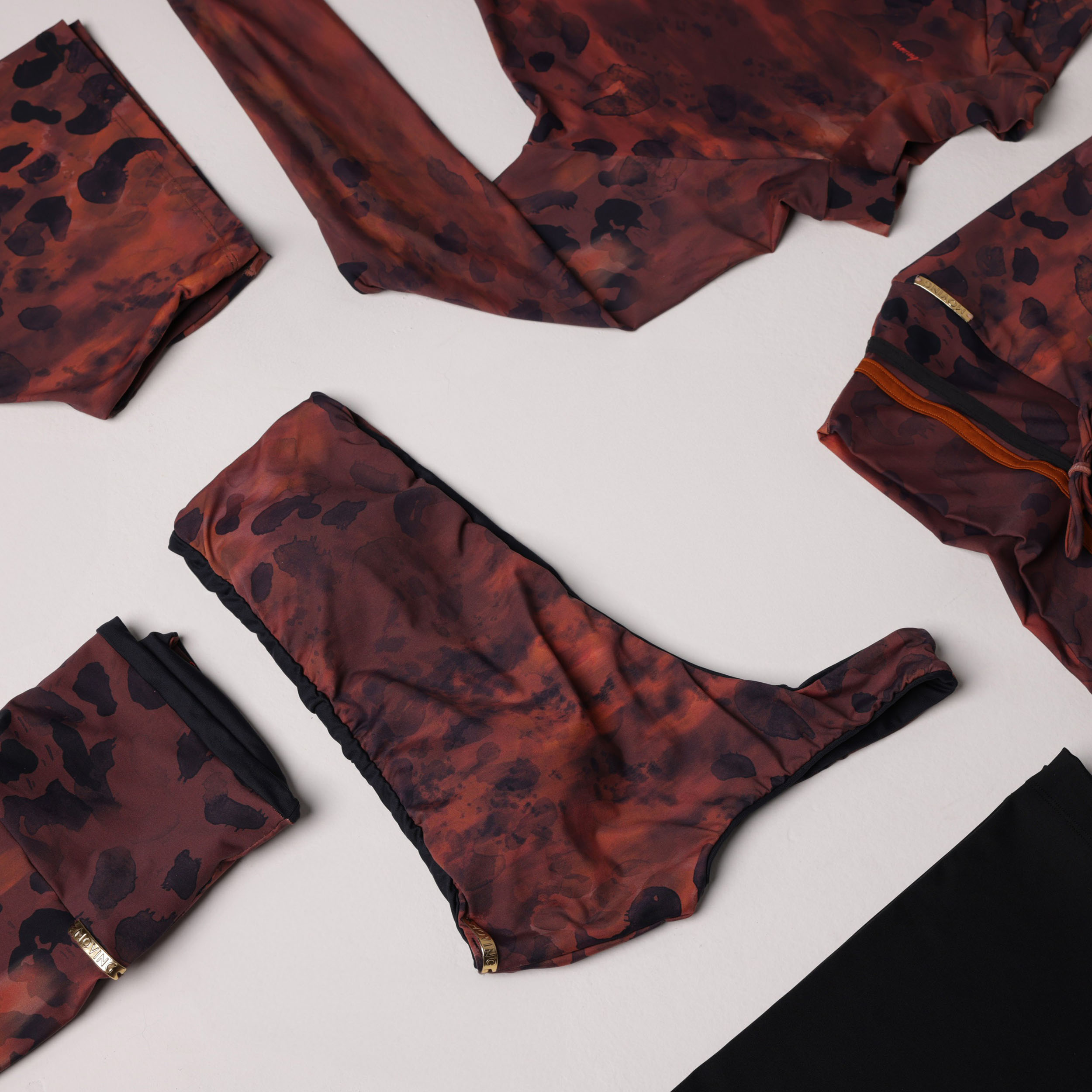 TOP DUPLA FACE MAHARI EXCLUSIVO - Imagem 10