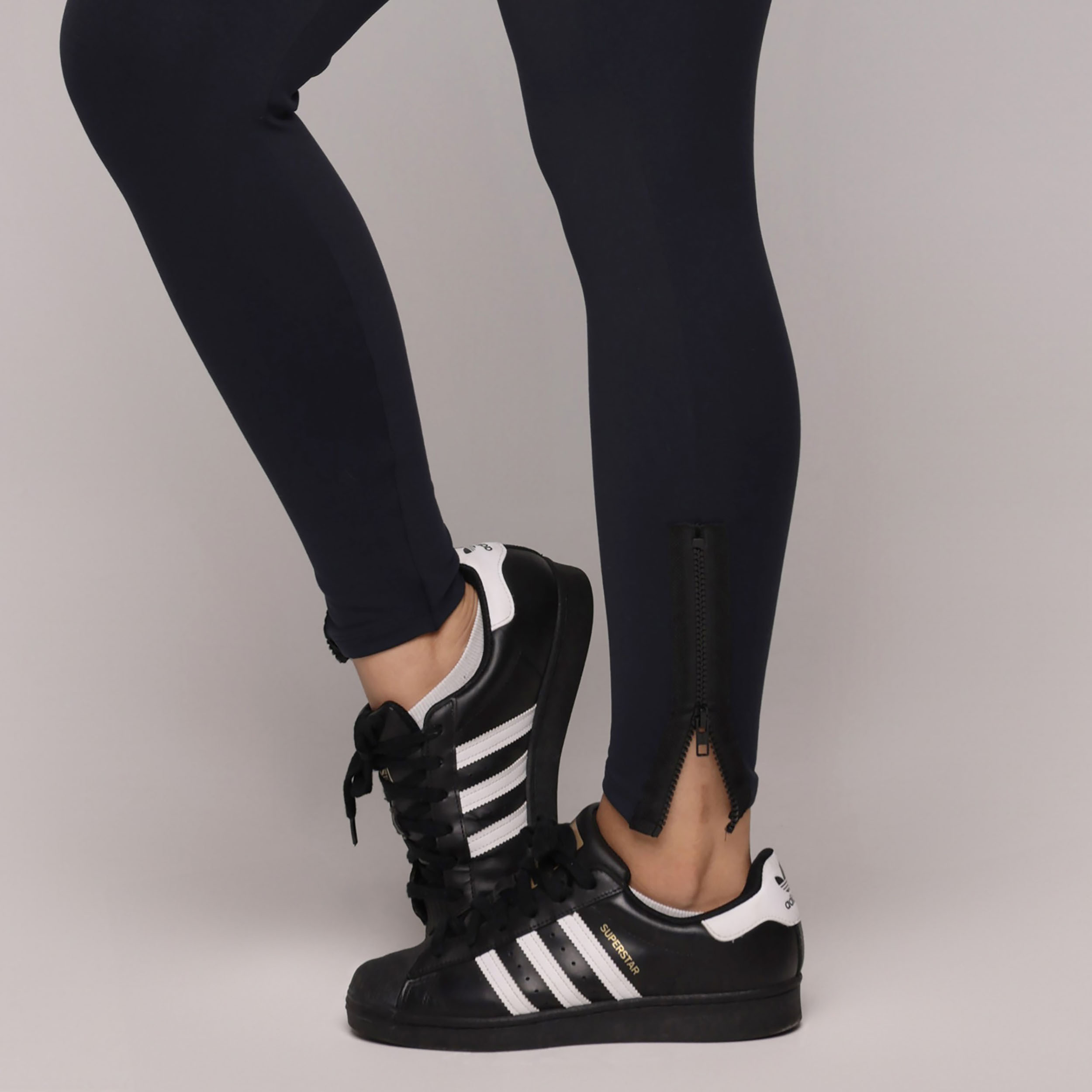 LEGGING HYPE EMPINA BUMBUM PRETA - Imagem 3