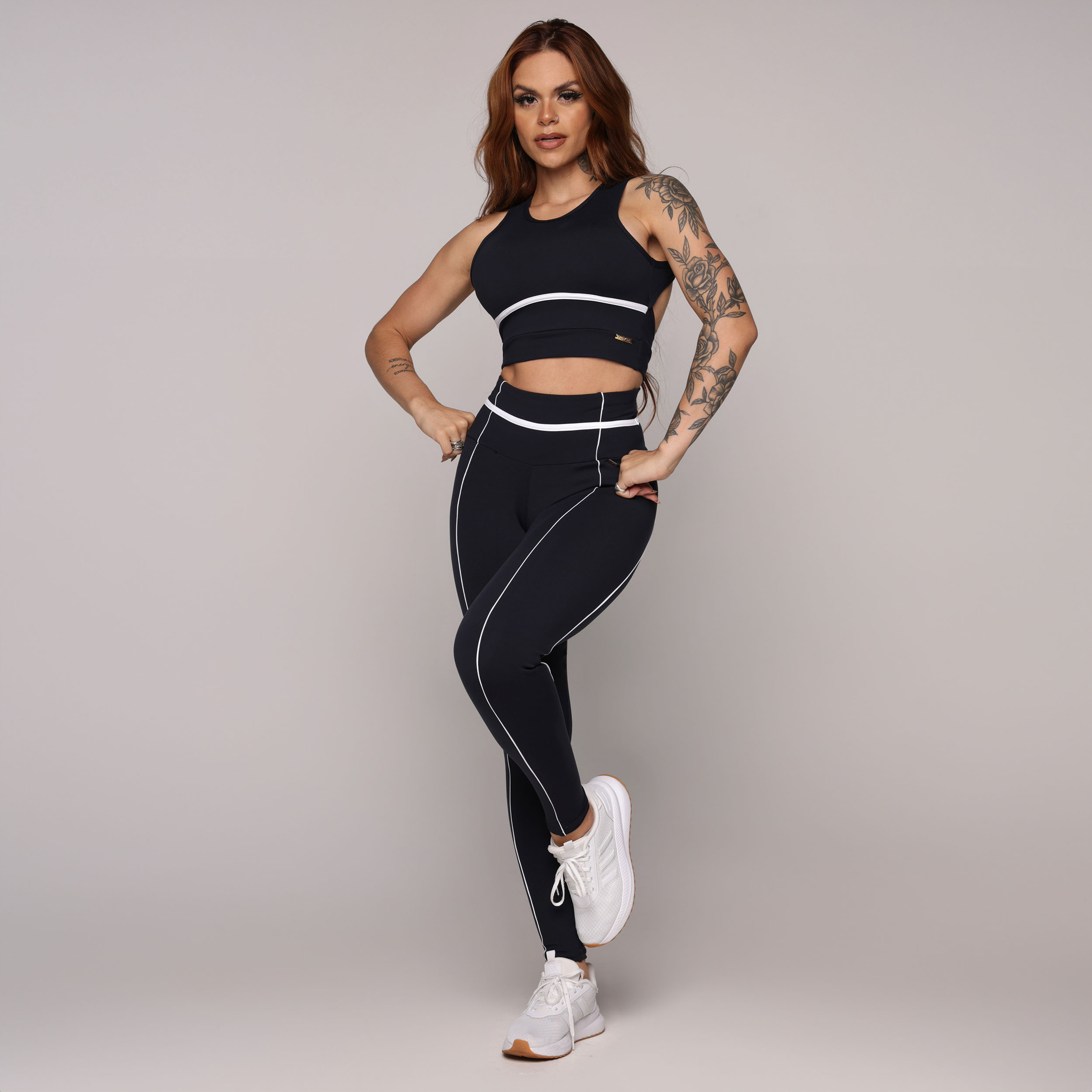 LEGGING QUEENS PRETA COM BRANCO - Imagem 4