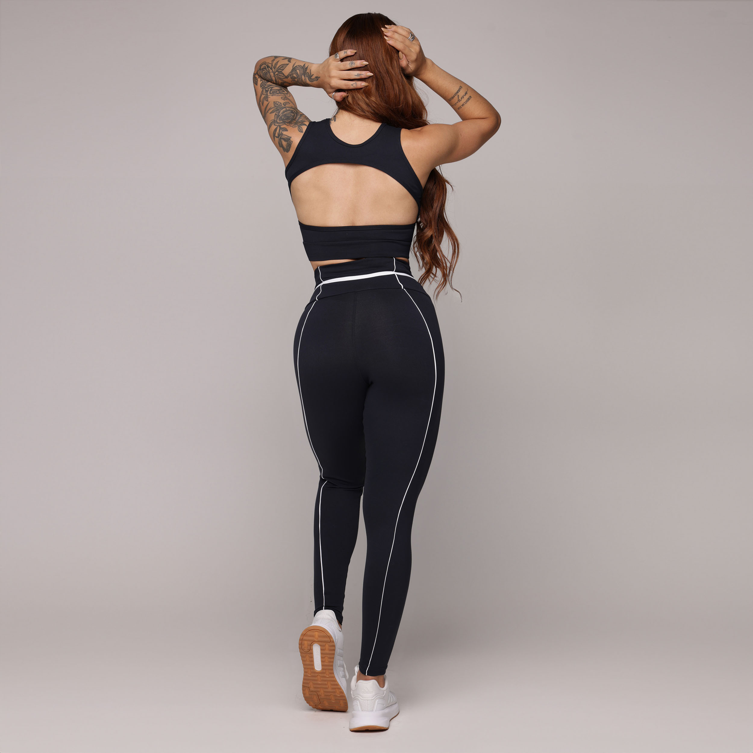 LEGGING QUEENS PRETA COM BRANCO - Imagem 5