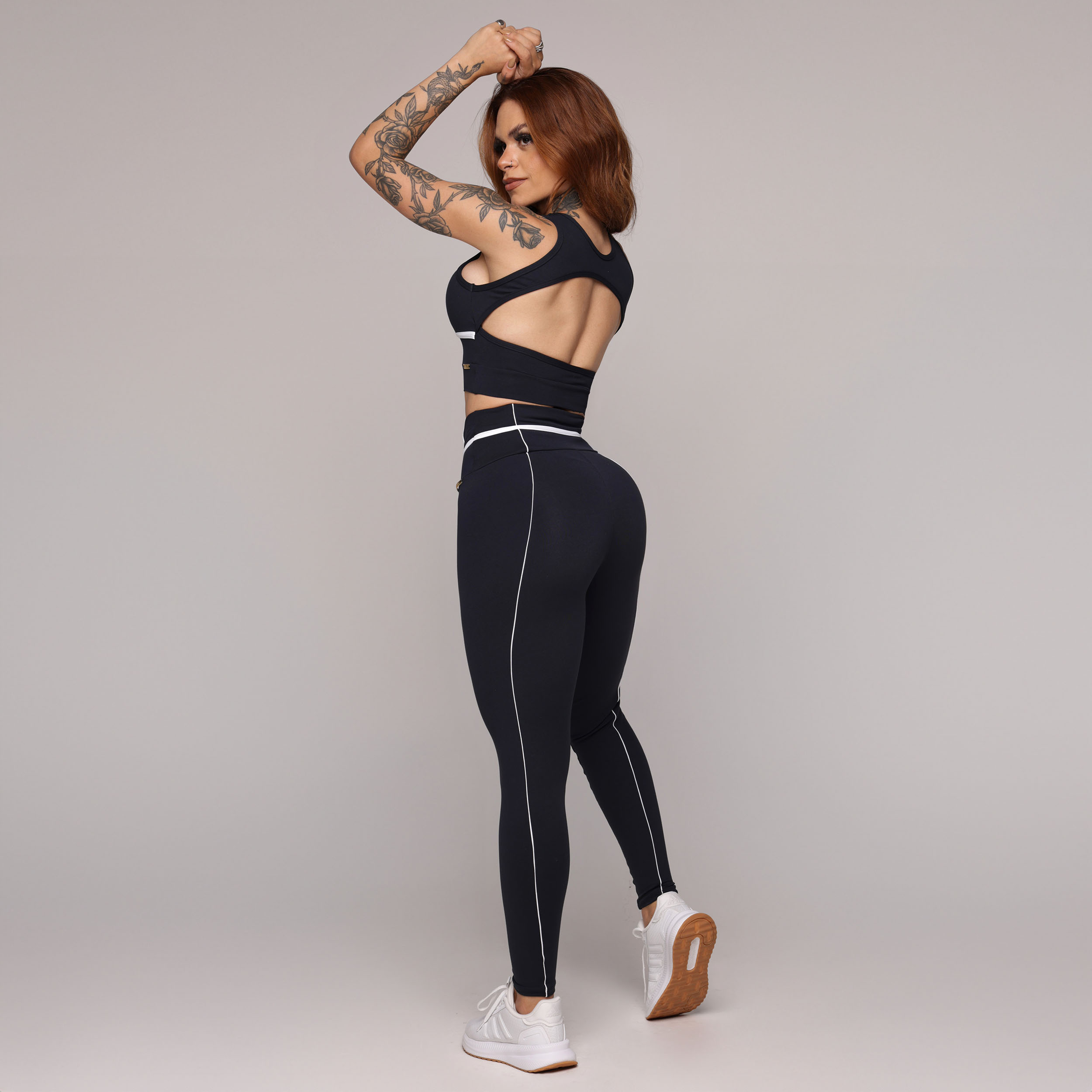 LEGGING QUEENS PRETA COM BRANCO - Imagem 7