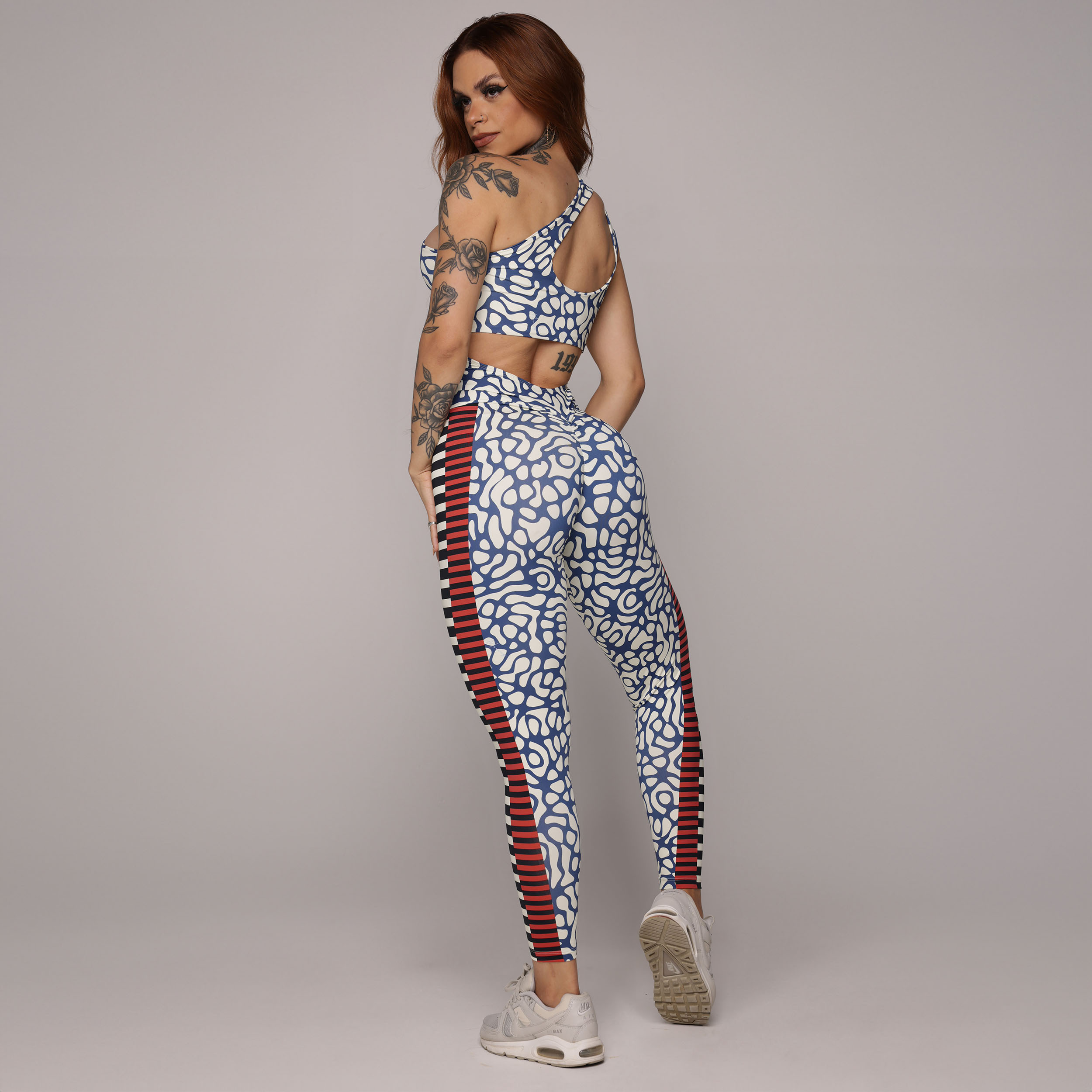 MACACÃO GOTA EMPINA BUMBUM ZURI EXCLUSIVO - Imagem 5