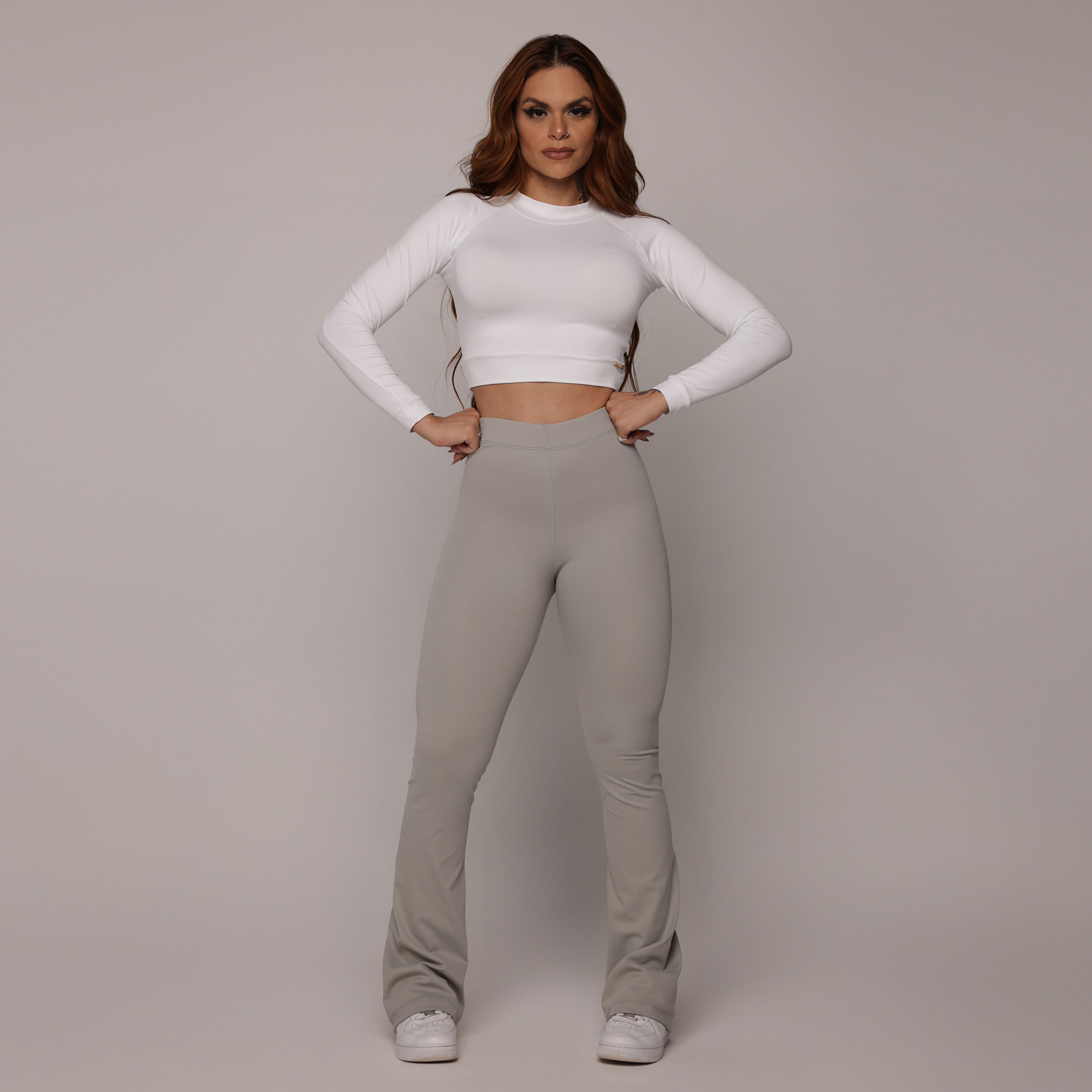 CALÇA FLARE CINZA SPACE - Imagem 4