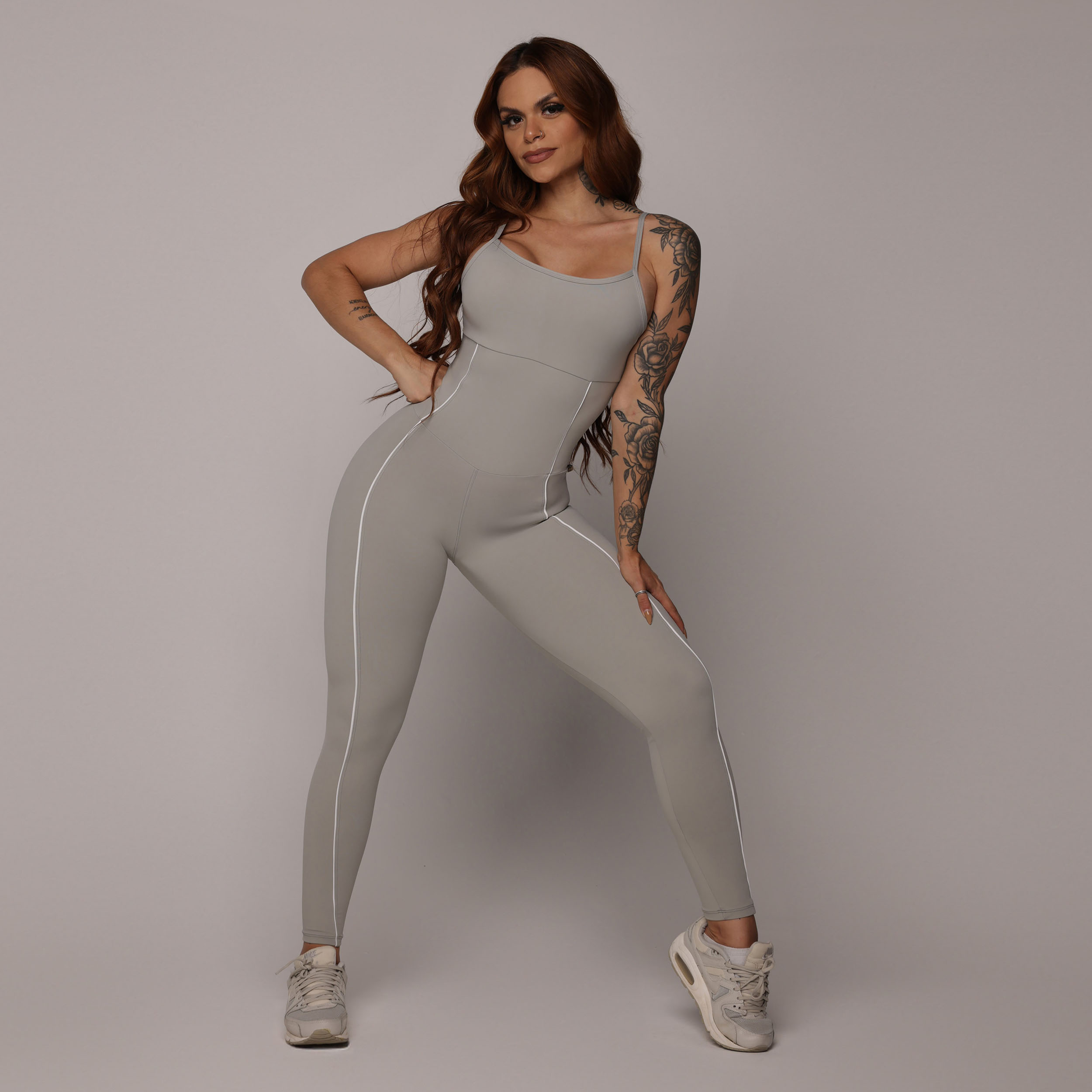 MACACÃO QUEENS EMPINA BUMBUM CINZA SPACE - Imagem 4