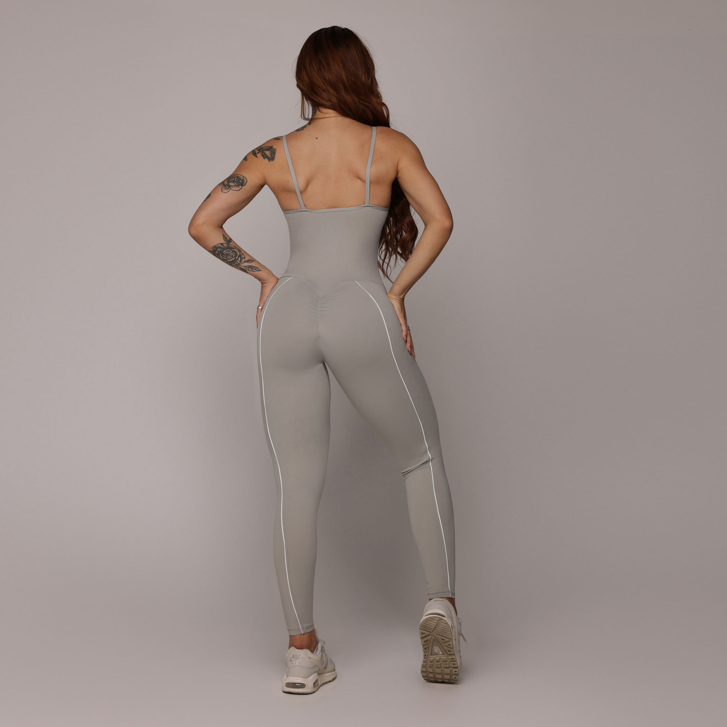 MACACÃO QUEENS EMPINA BUMBUM CINZA SPACE - Imagem 6