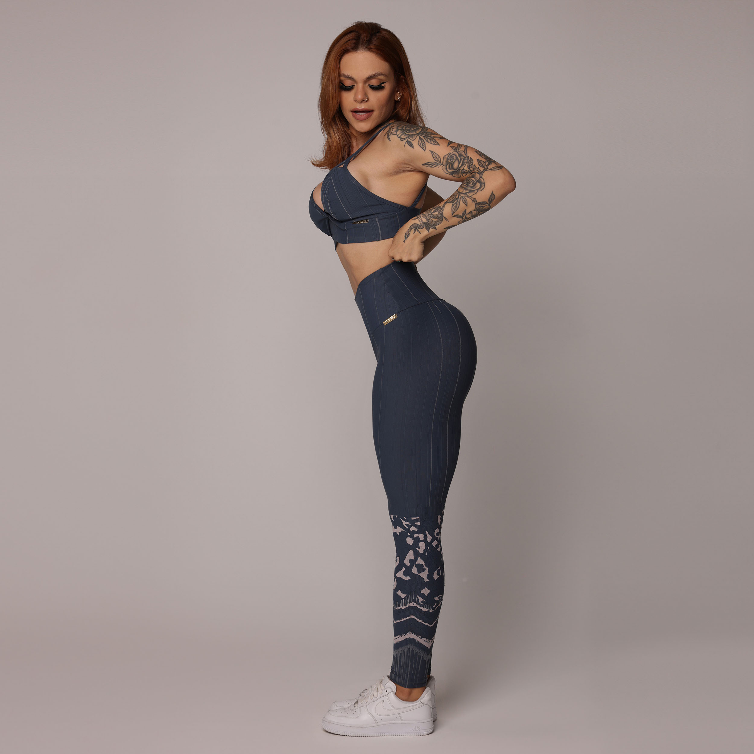 LEGGING EMPINA BUMBUM JACQUARD ANIMAL COM BRANCO - Imagem 3