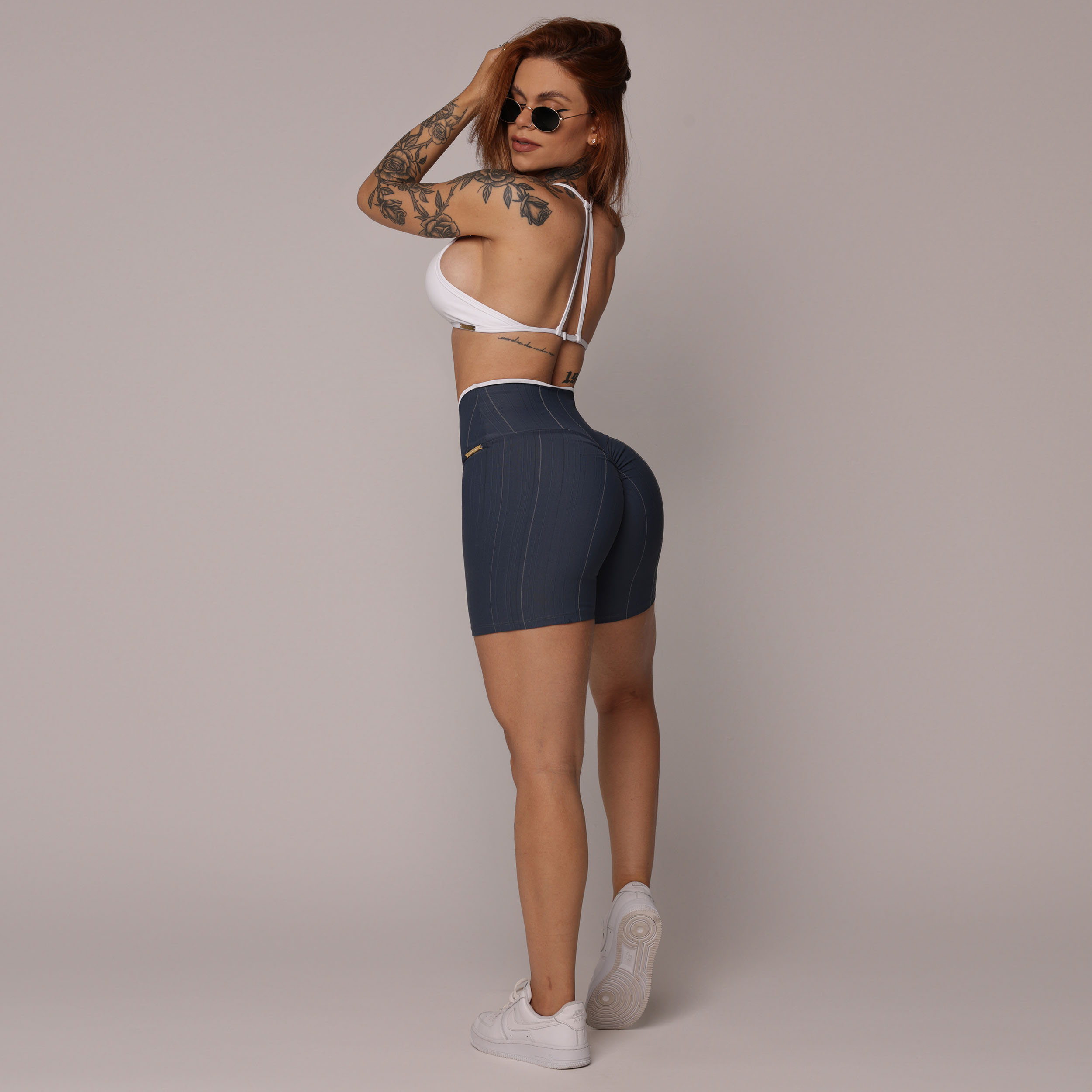 SHORT BICOLOR EMPINA BUMBUM JACQUARD ANIMAL COM BRANCO - Imagem 4