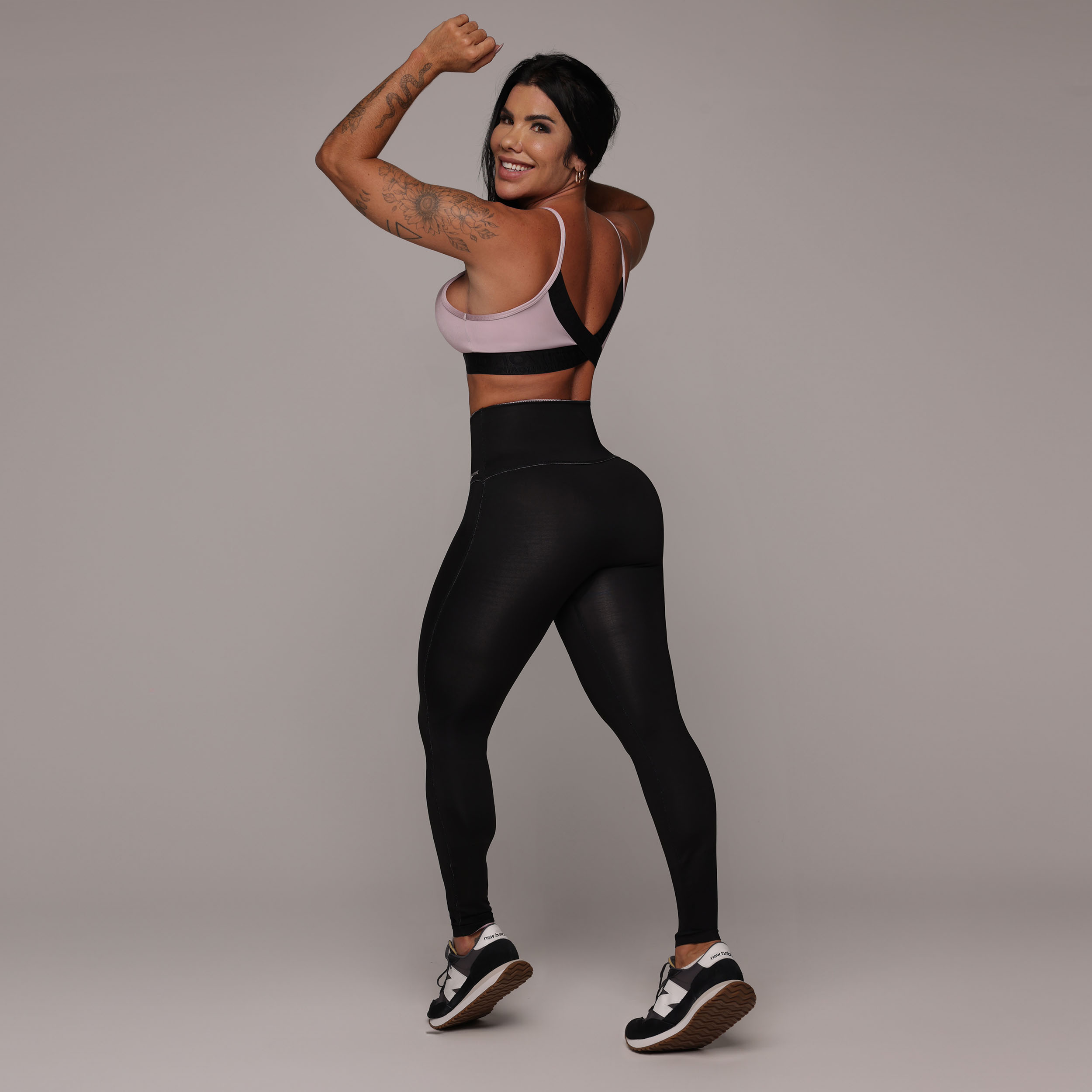 LEGGING DUPLA FACE BLACKOUT GLOSS ROSÊ - Imagem 12