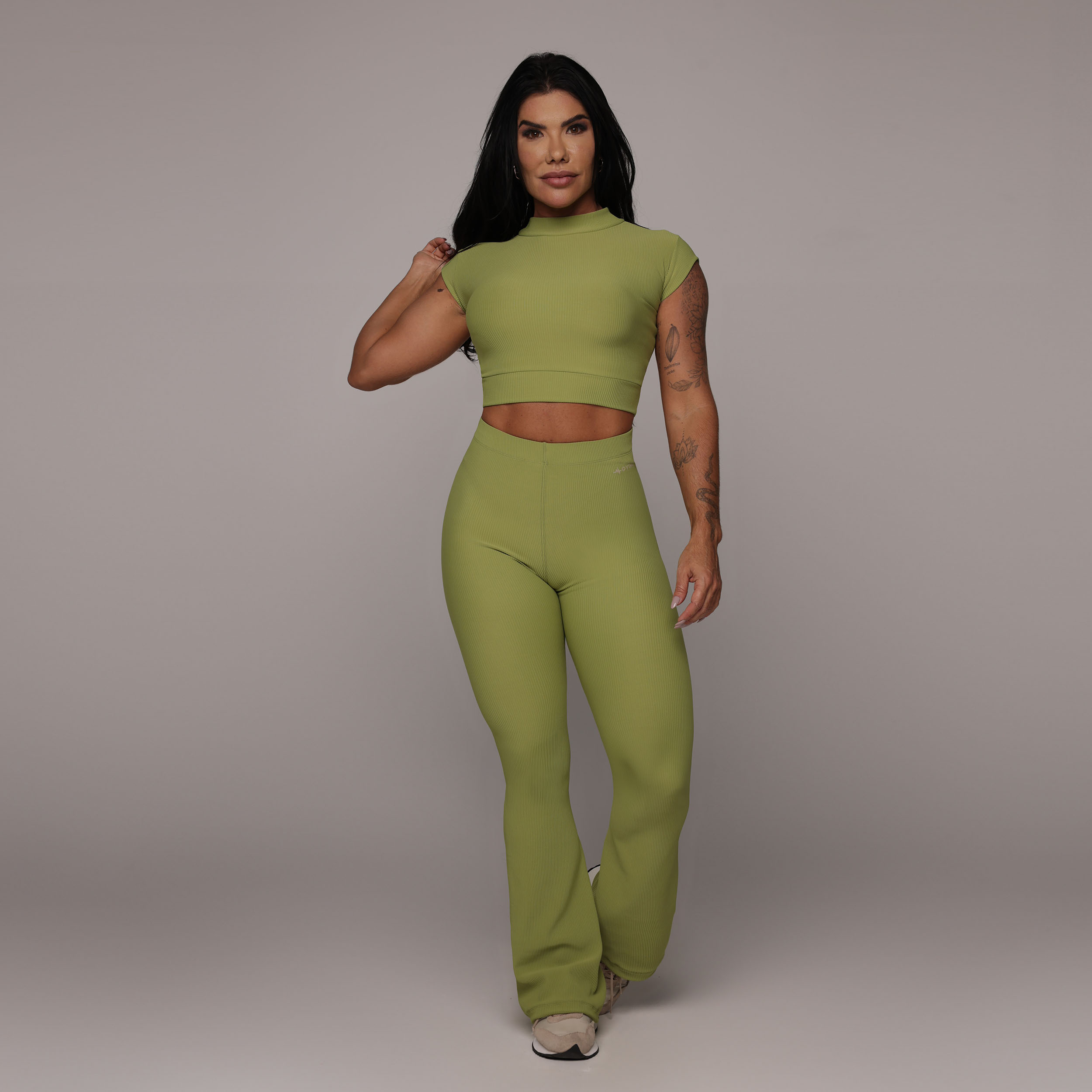 CROPPED CARMEL JACQUARD CANELADO VERDE OLIVA - Imagem 3