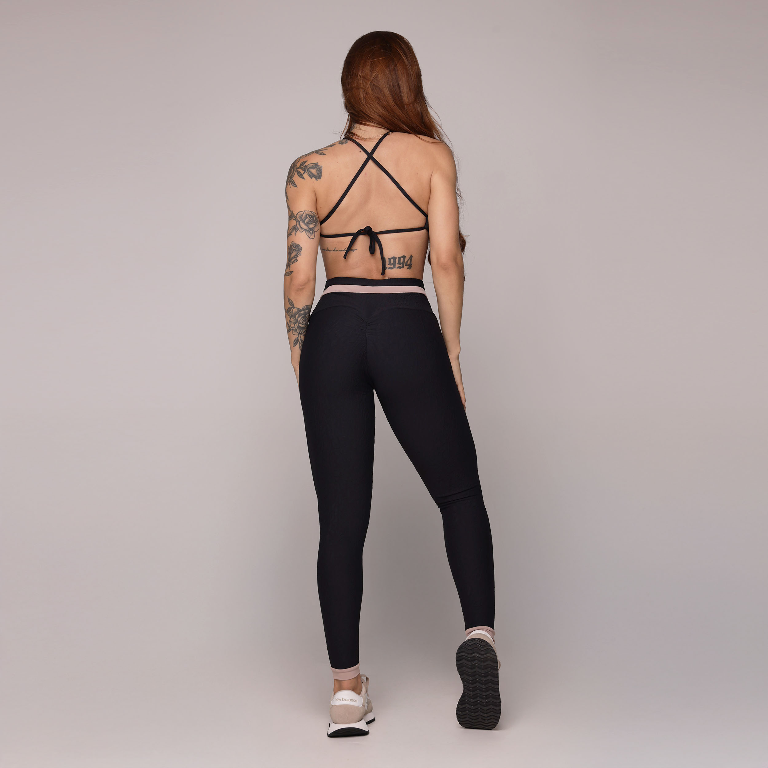 LEGGING STYLE EMPINA BUMBUM JACQUARD DUNAS PRETO - Imagem 4