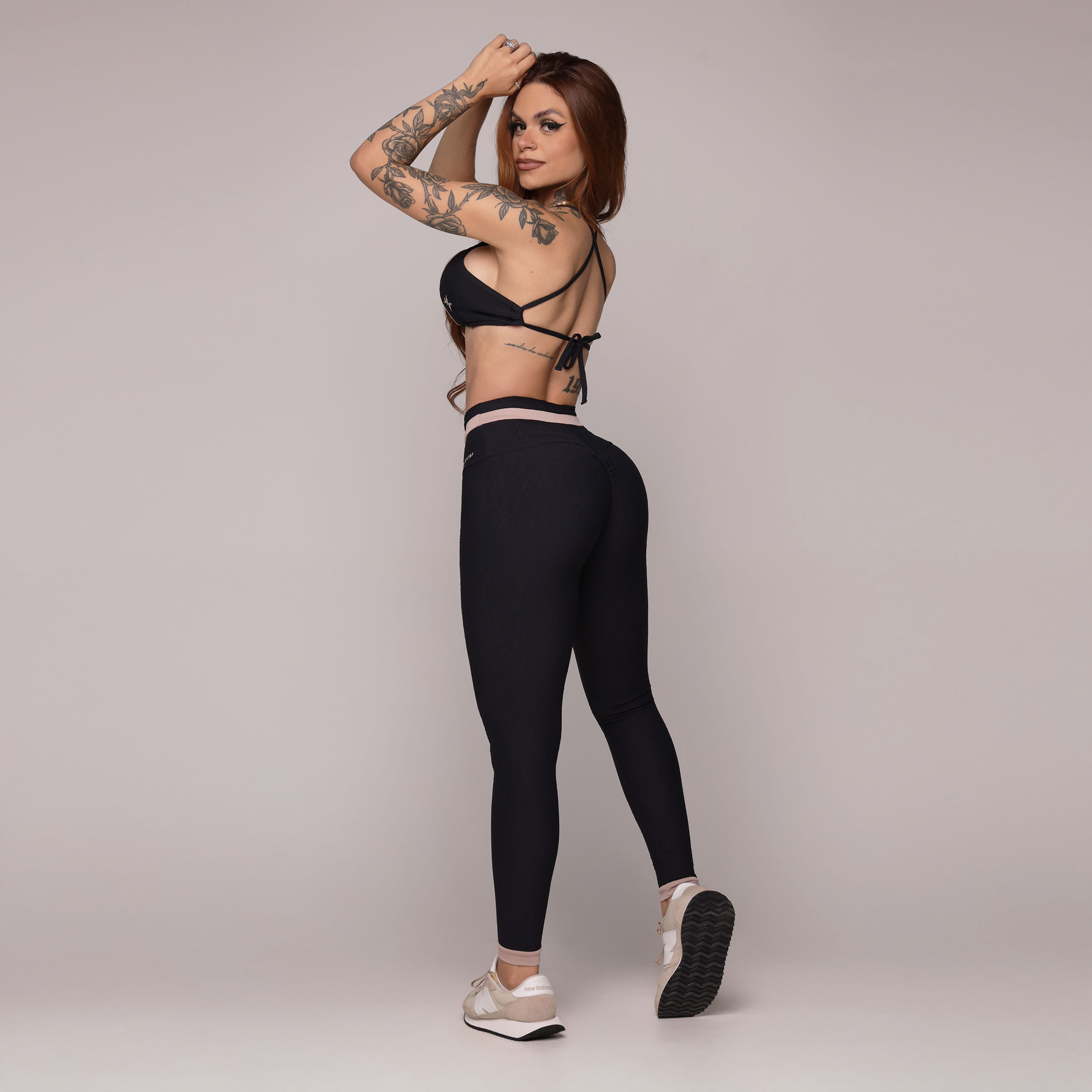 LEGGING STYLE EMPINA BUMBUM JACQUARD DUNAS PRETO - Imagem 6