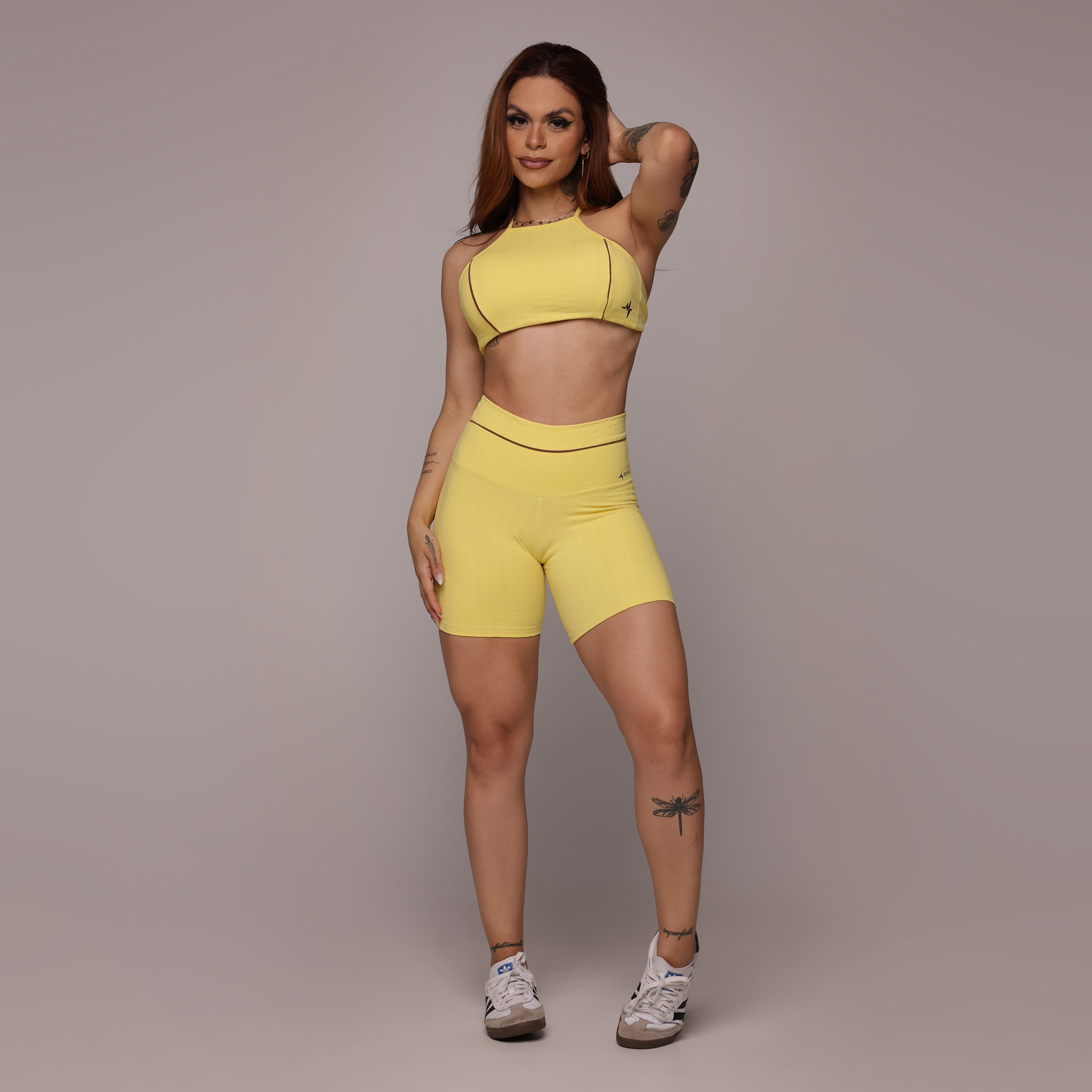 SHORT CHADE EMPINA BUMBUM JACQUARD FLOWERS HONEY - Imagem 5