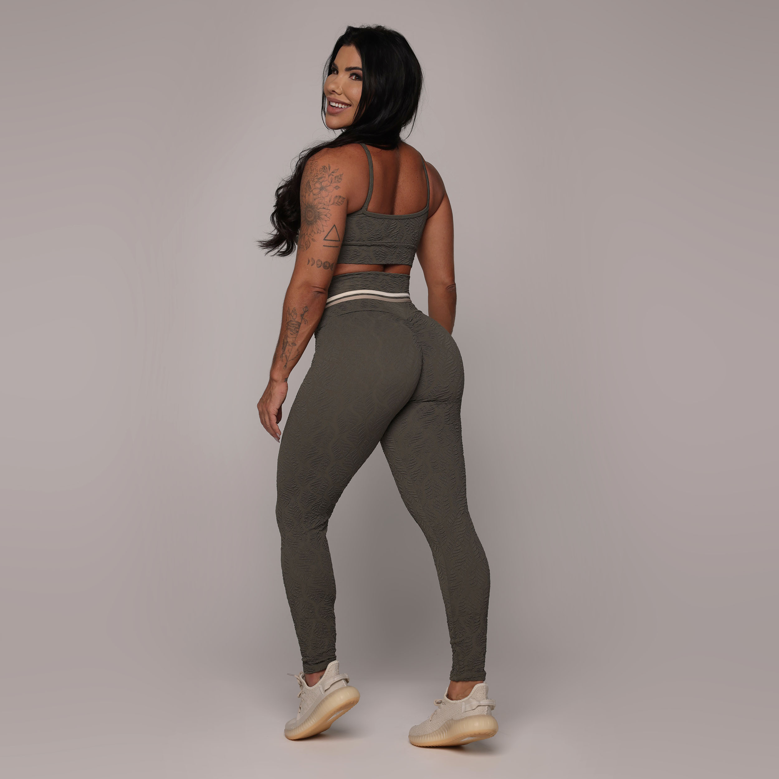 LEGGING EMPINA BUMBUM JACQUARD NATURE VERDE MILITAR - Imagem 5