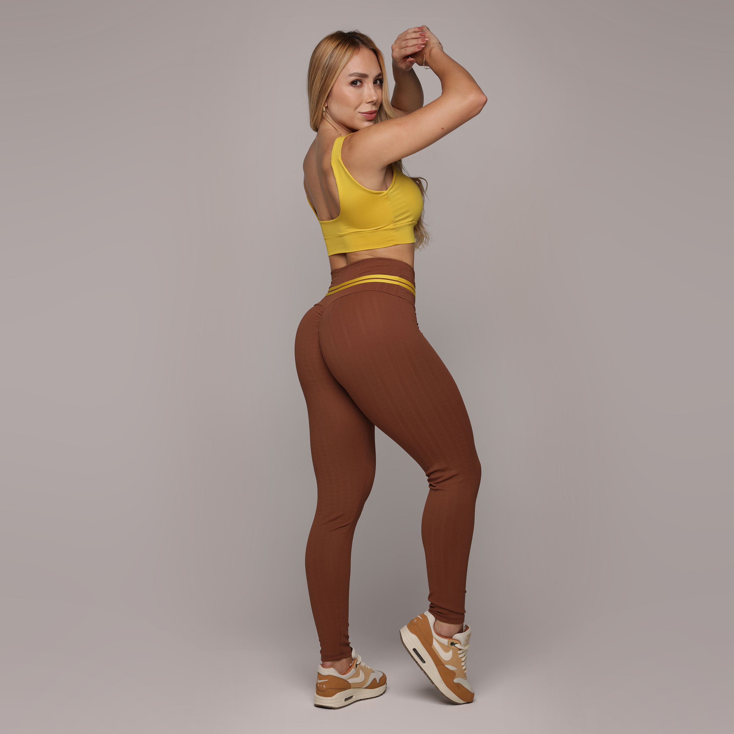 LEGGING EMPINA BUMBUM JACQUARD FLOWERS COFFEE - Imagem 4