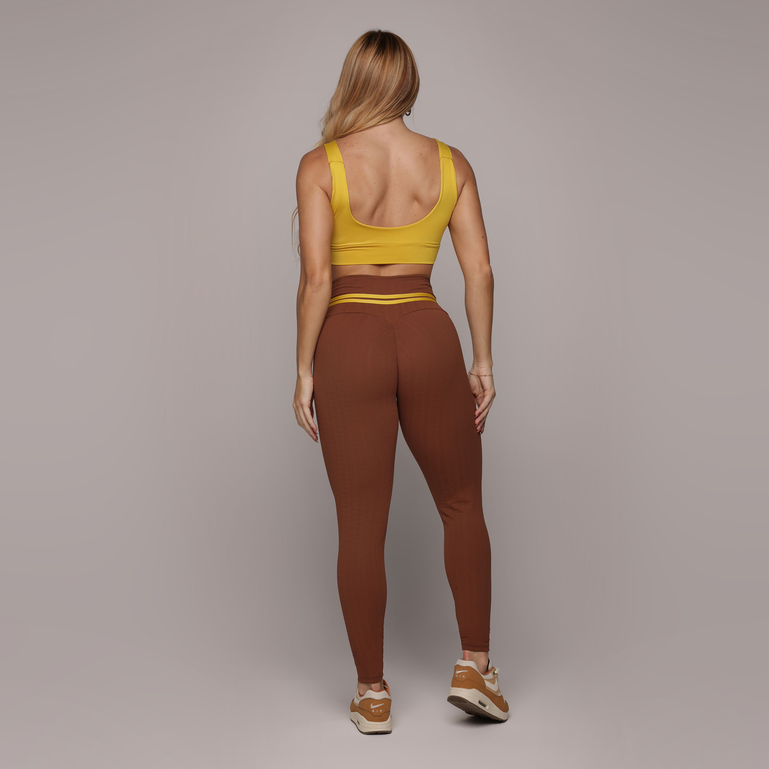 LEGGING EMPINA BUMBUM JACQUARD FLOWERS COFFEE - Imagem 5