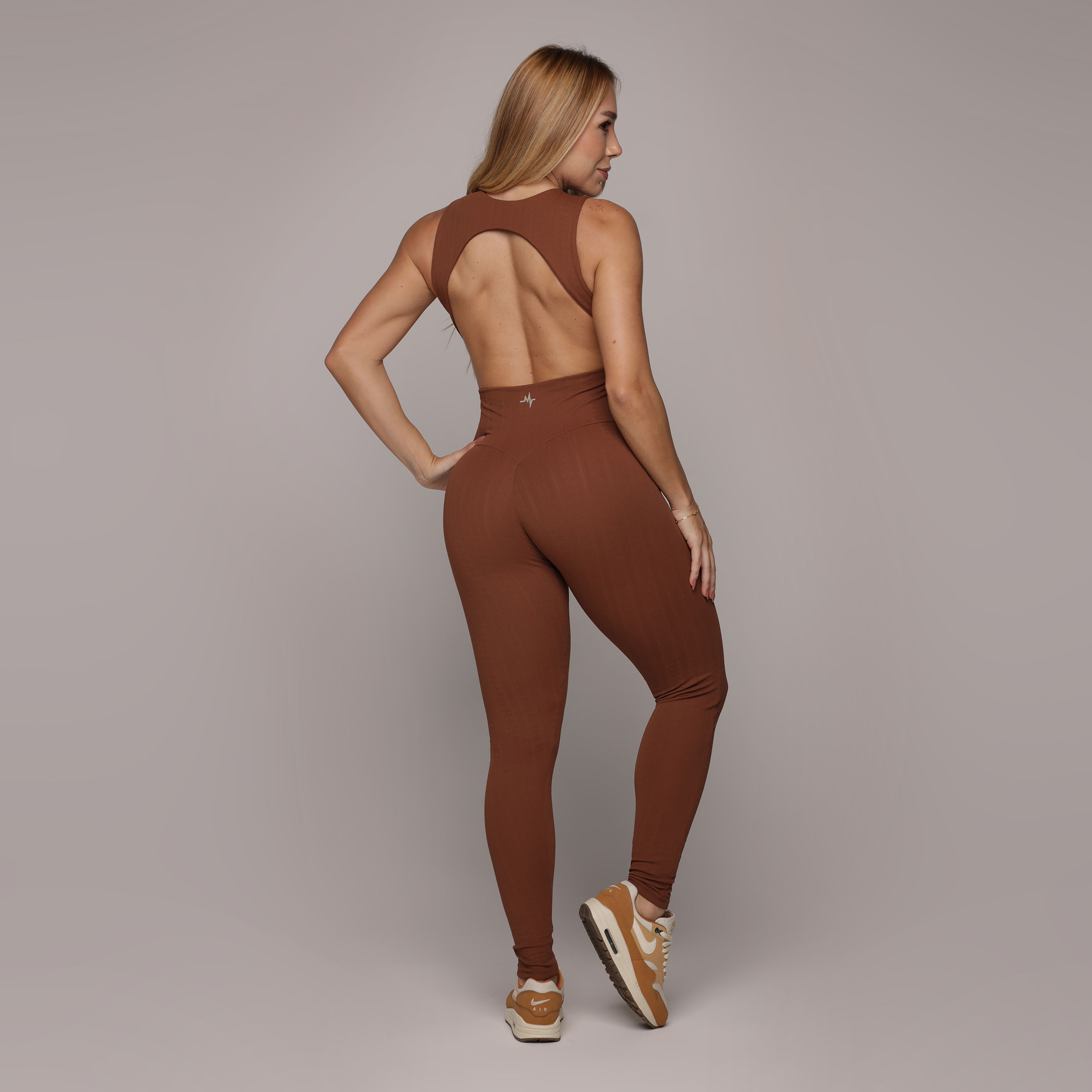 MACACÃO CHIPRE JACQUARD FLOWERS COFFEE - Imagem 3