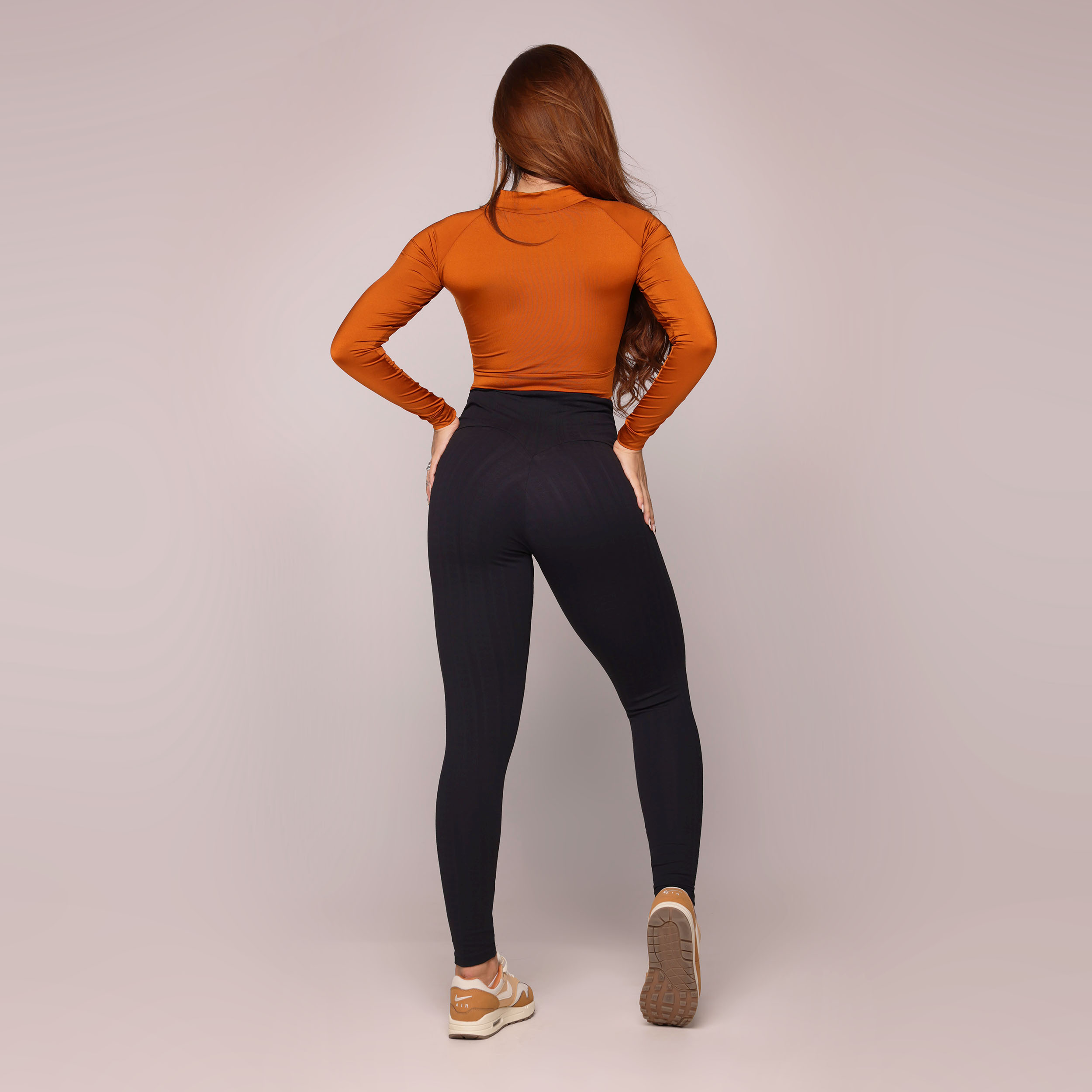 LEGGING HEART BICOLOR JACQUARD FLOWERS PRETO - Imagem 4