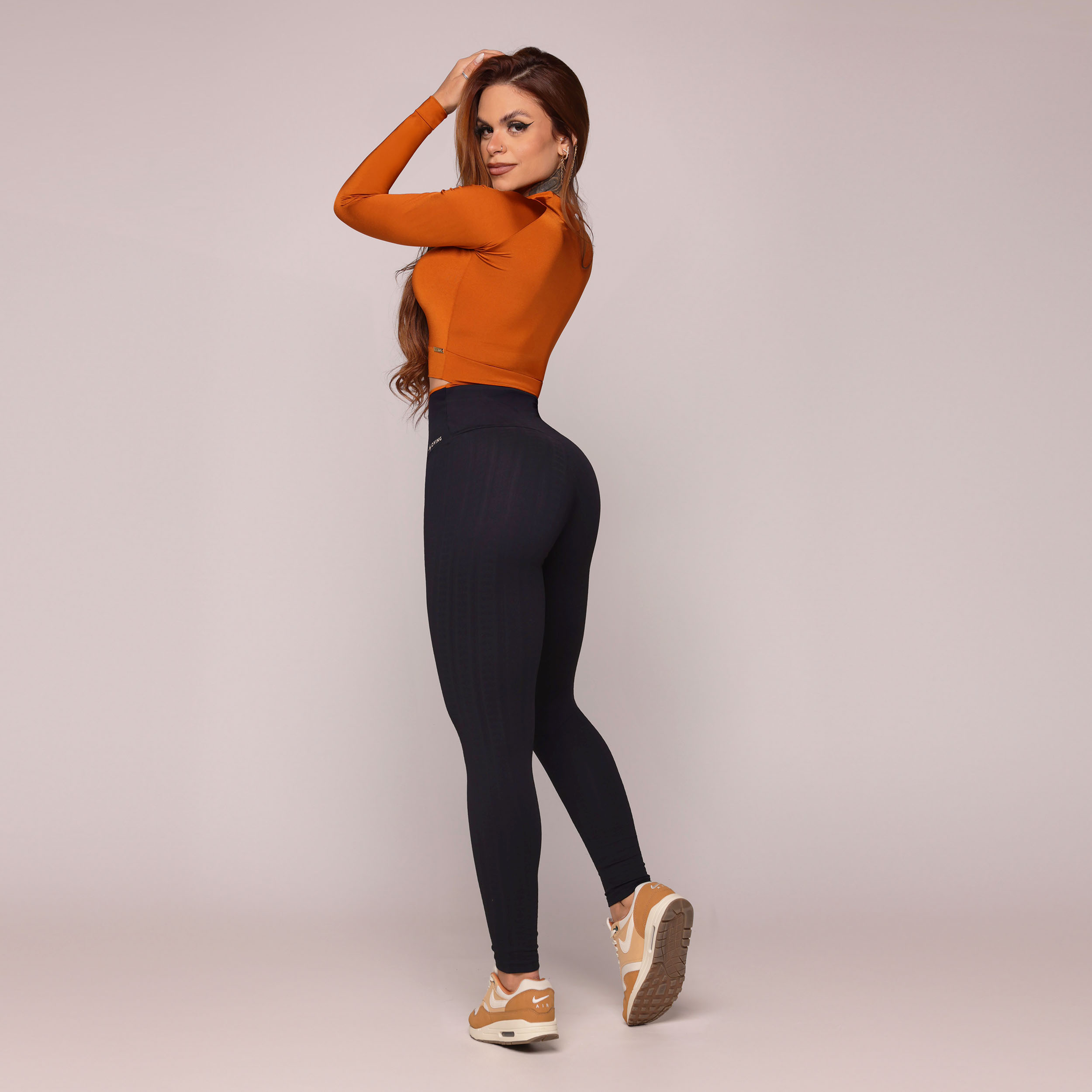 LEGGING HEART BICOLOR JACQUARD FLOWERS PRETO - Imagem 5