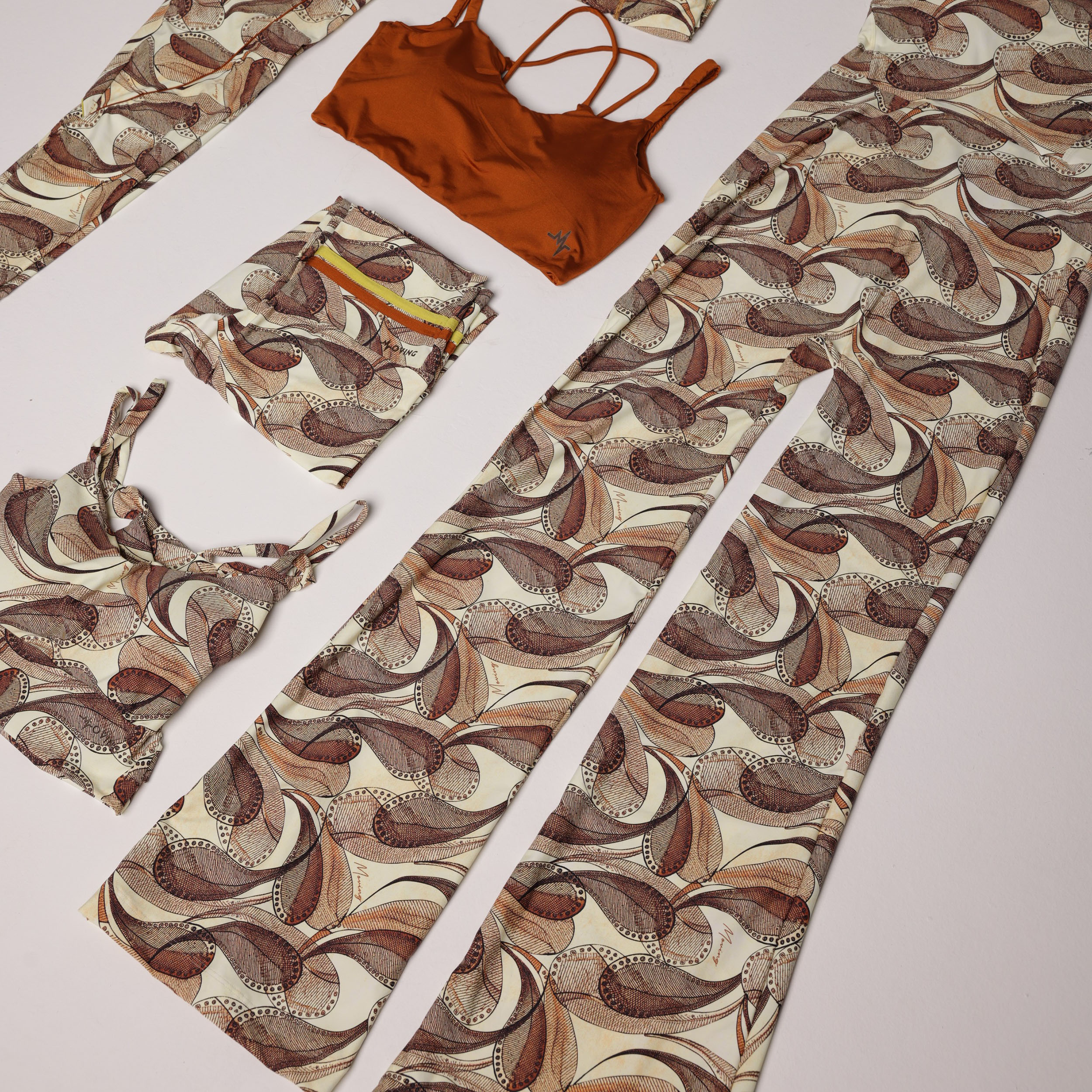 MACACÃO CHIPRE FLARE PAISLEY EXCLUSIVO - Imagem 7