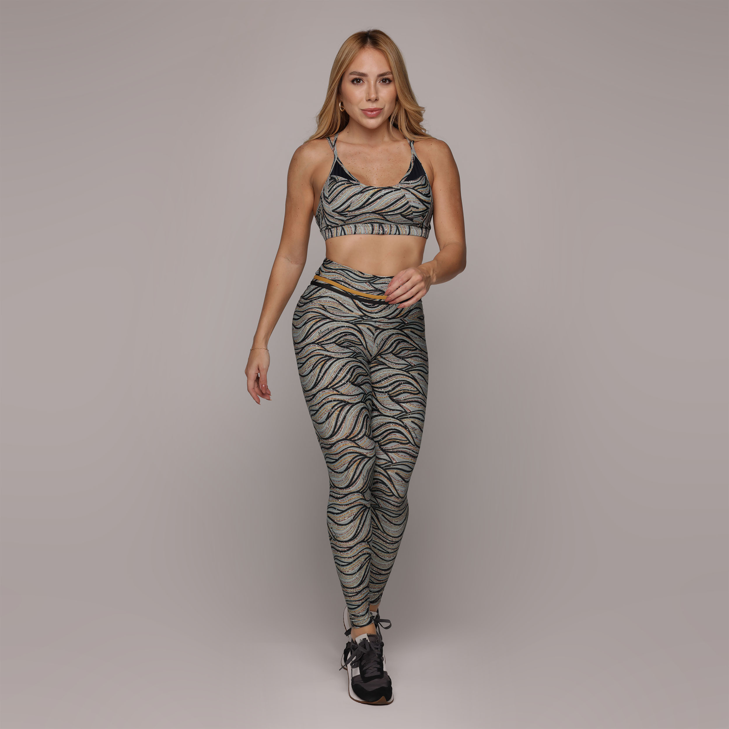 LEGGING EMPINA BUMBUM SHINE EXCLUSIVA - Imagem 5