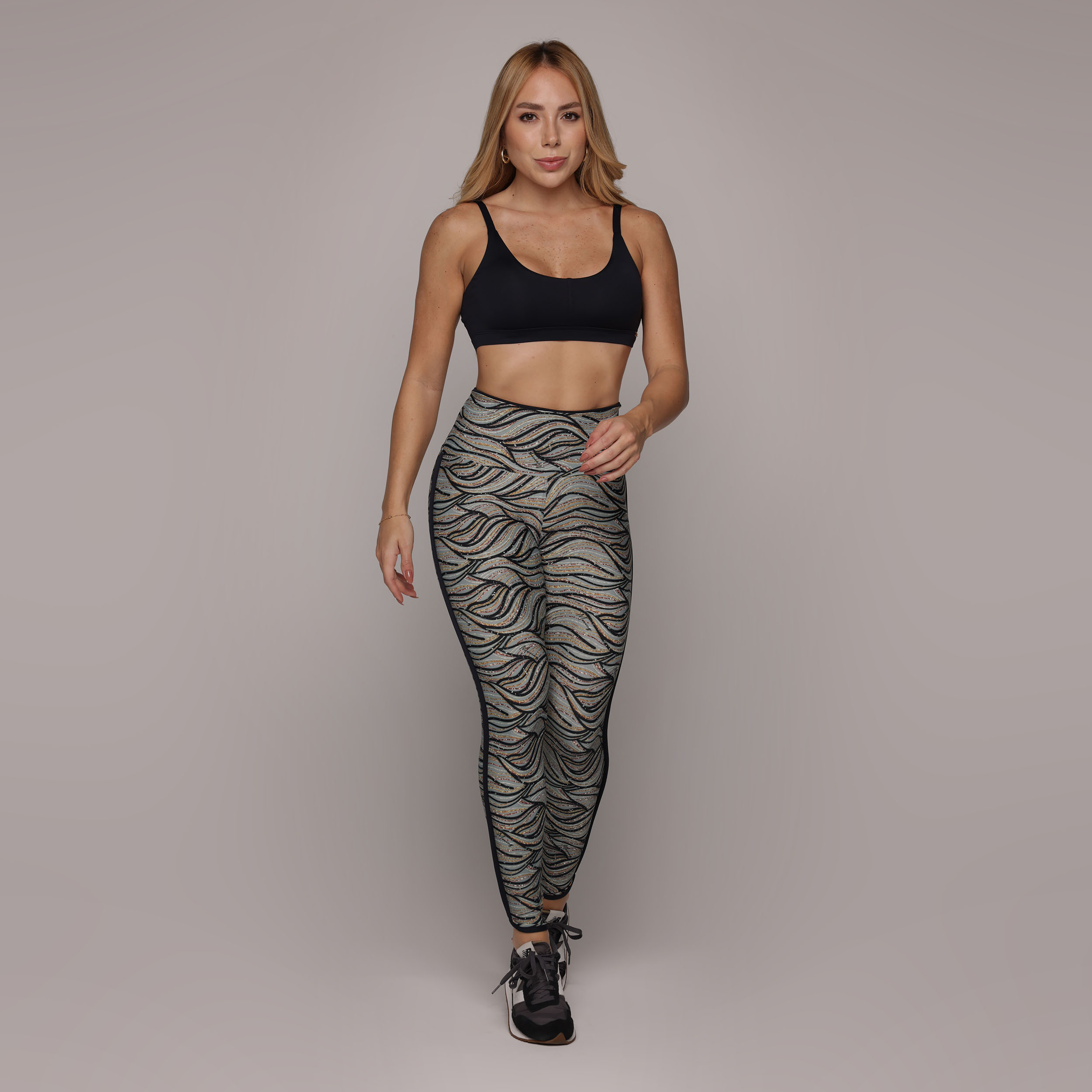 LEGGING LIVE BICOLOR EMPINA BUMBUM SHINE EXCLUSIVA - Imagem 3