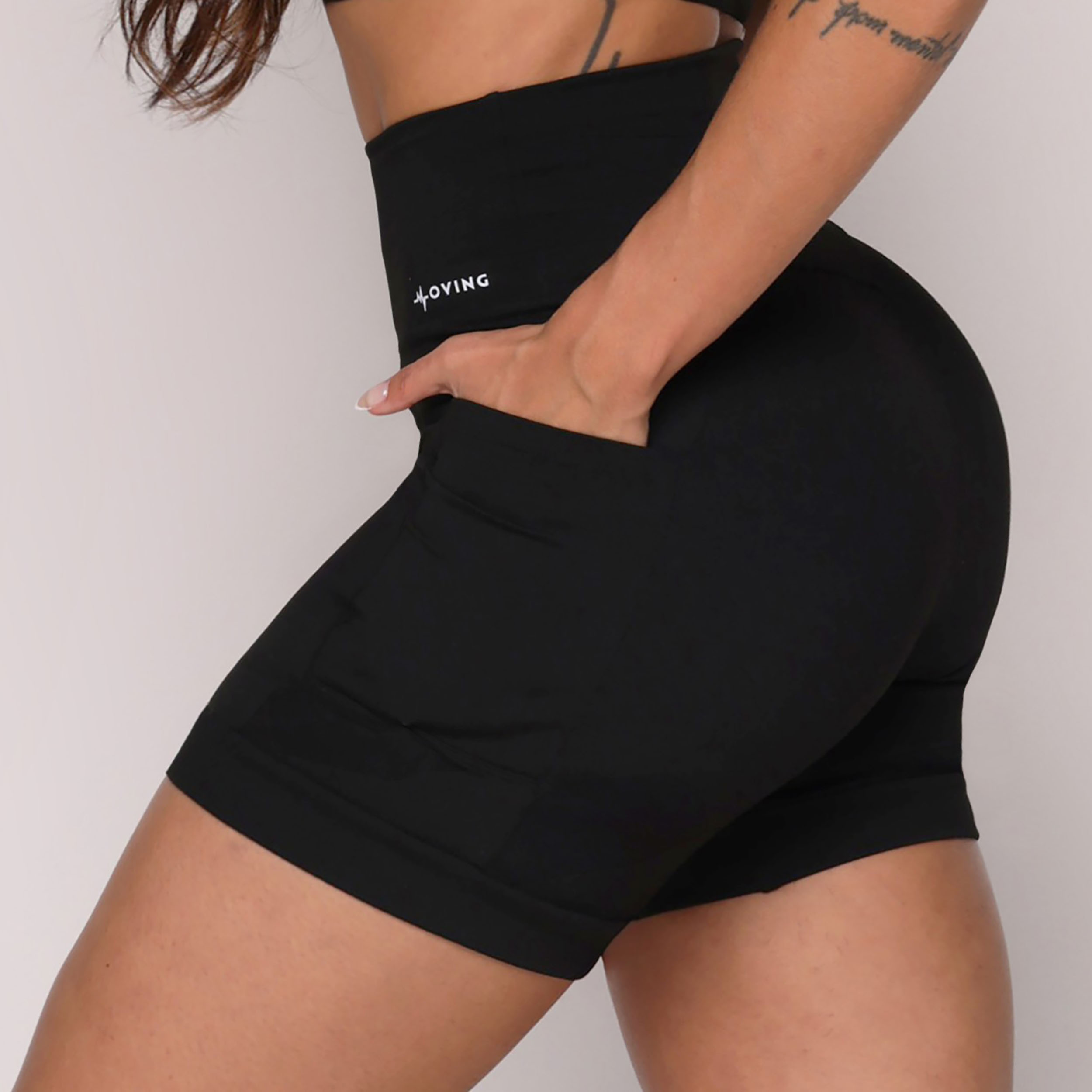 SHORT RUN PRETO + GARRAFA RUN 230 ML - Imagem 3