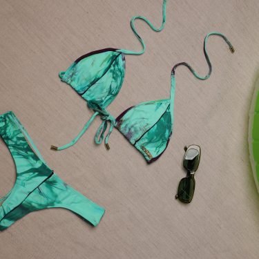 BIQUÍNI CORTININHA TIE DYE ESMERALDA