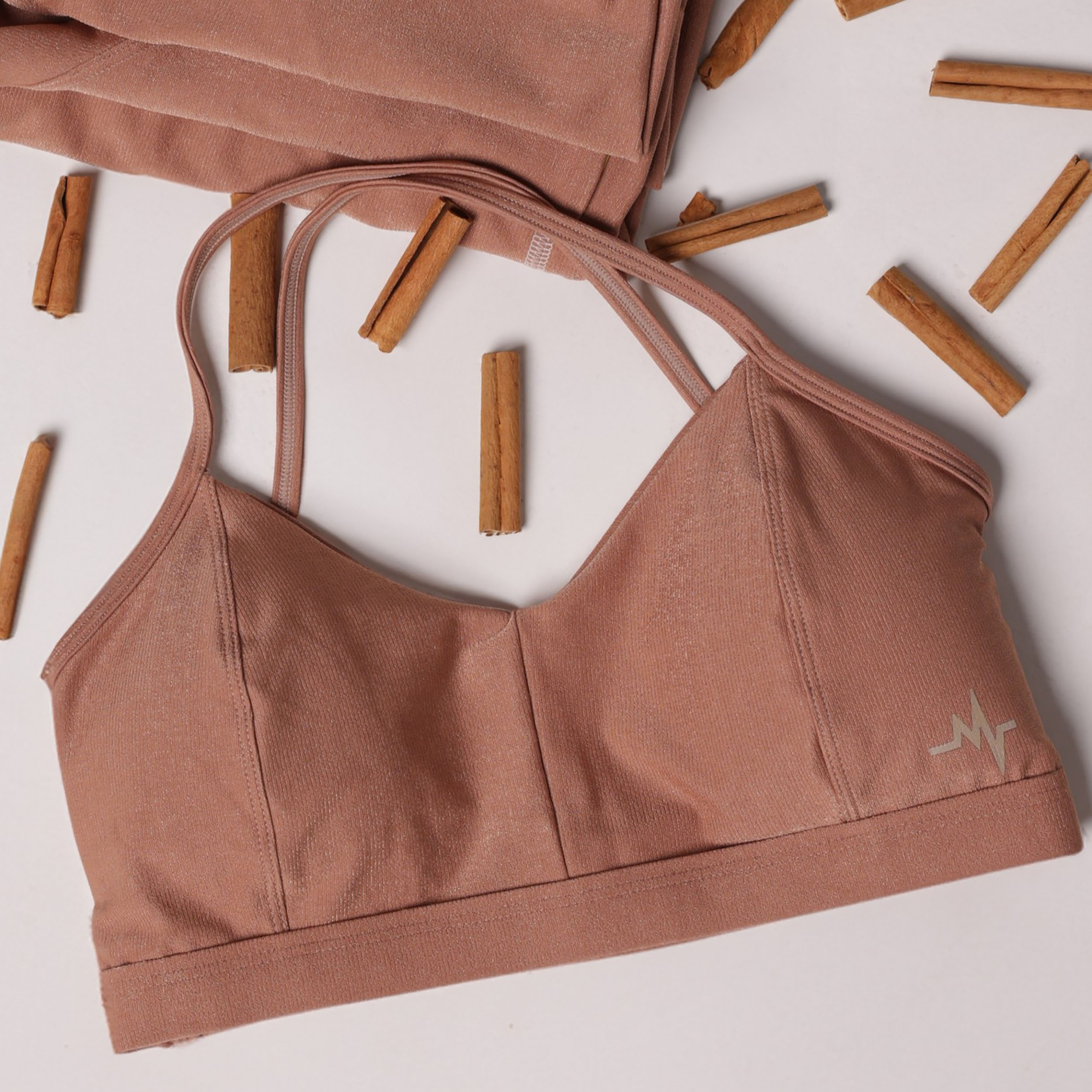 TOP DETROIT GLOSSY CANELA - Imagem 6