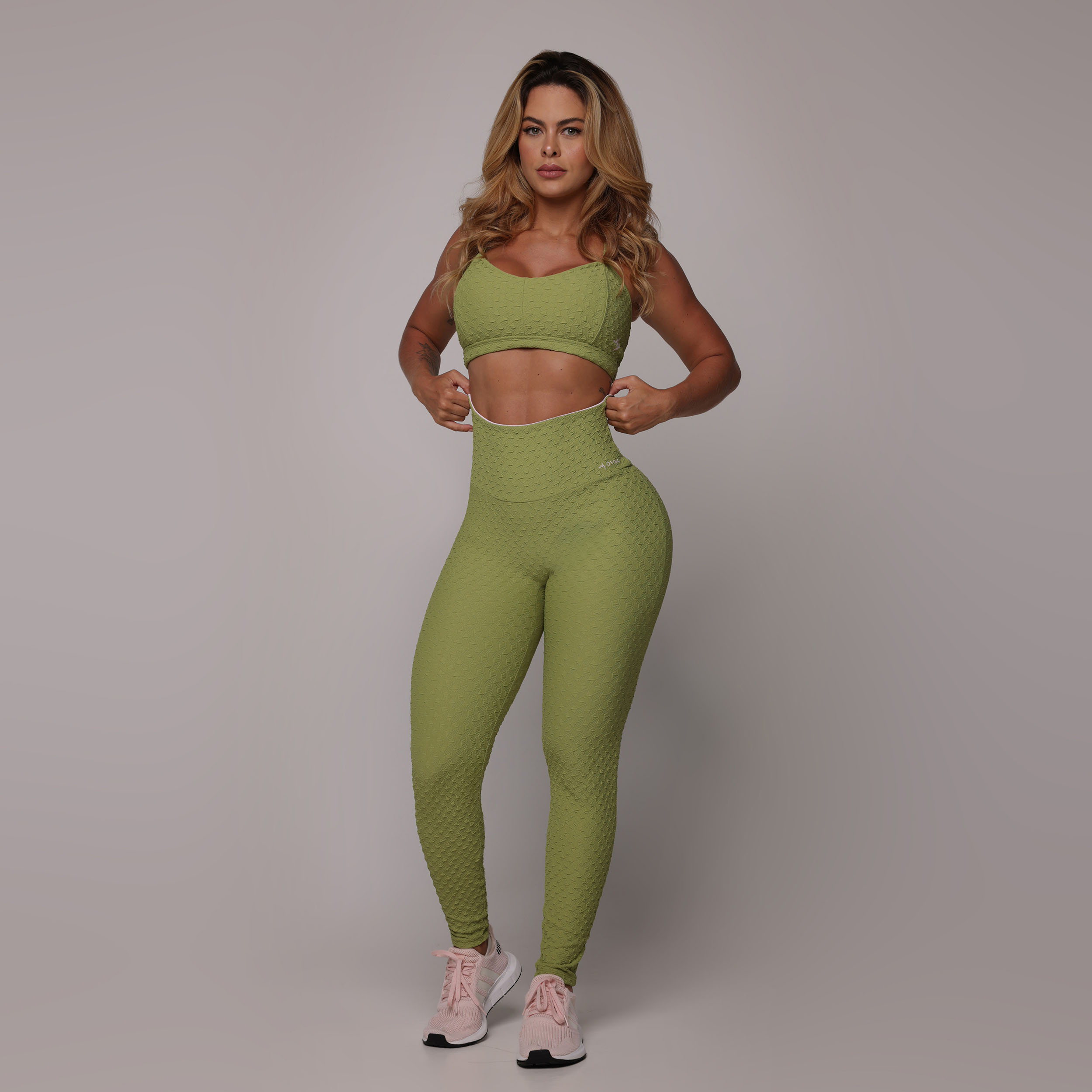 LEGGING CONFORT BICOLOR EMPINA BUMBUM JACQUARD DIAMOND OLIVA - Imagem 3