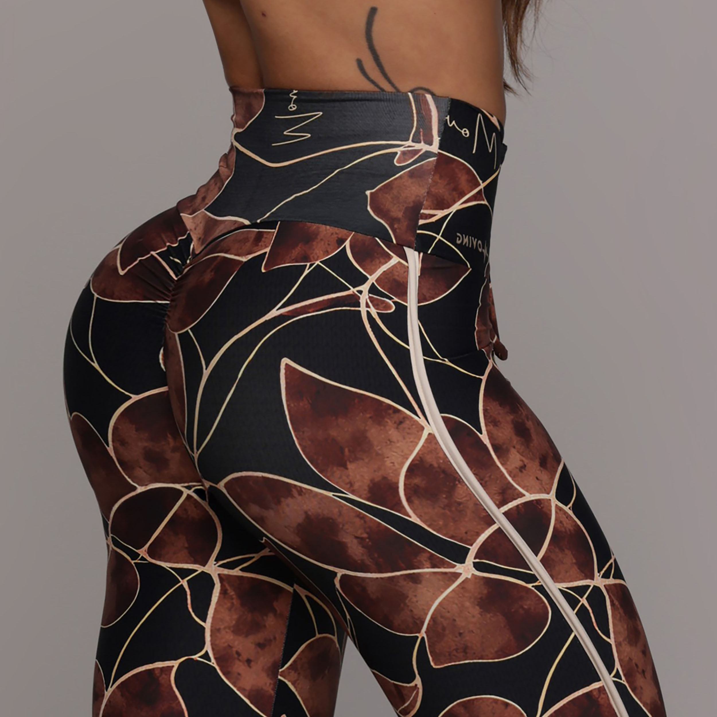 LEGGING RECORTE EMPINA BUMBUM CANOPY EXCLUSIVA - Imagem 3