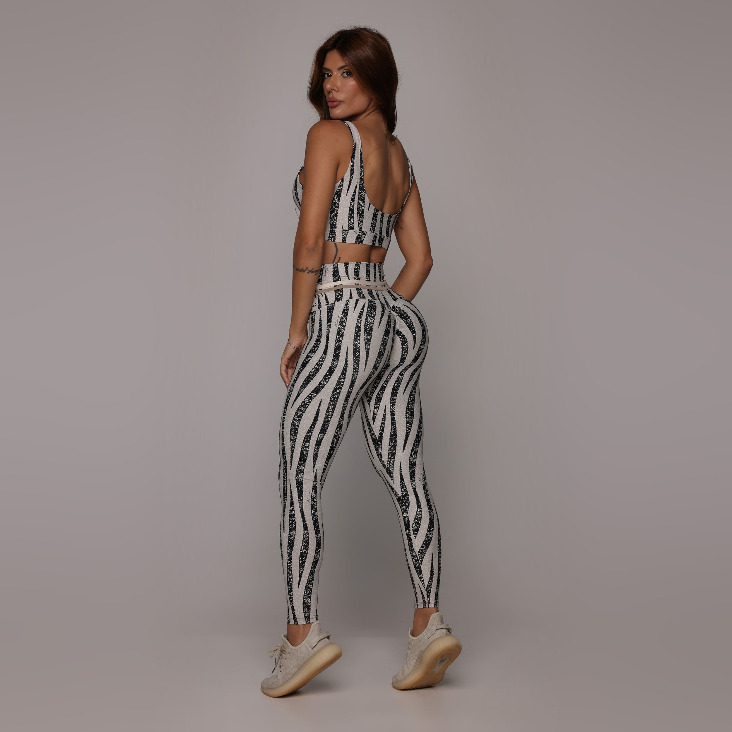LEGGING EMPINA BUMBUM SAFARI EXCLUSIVA - Imagem 4
