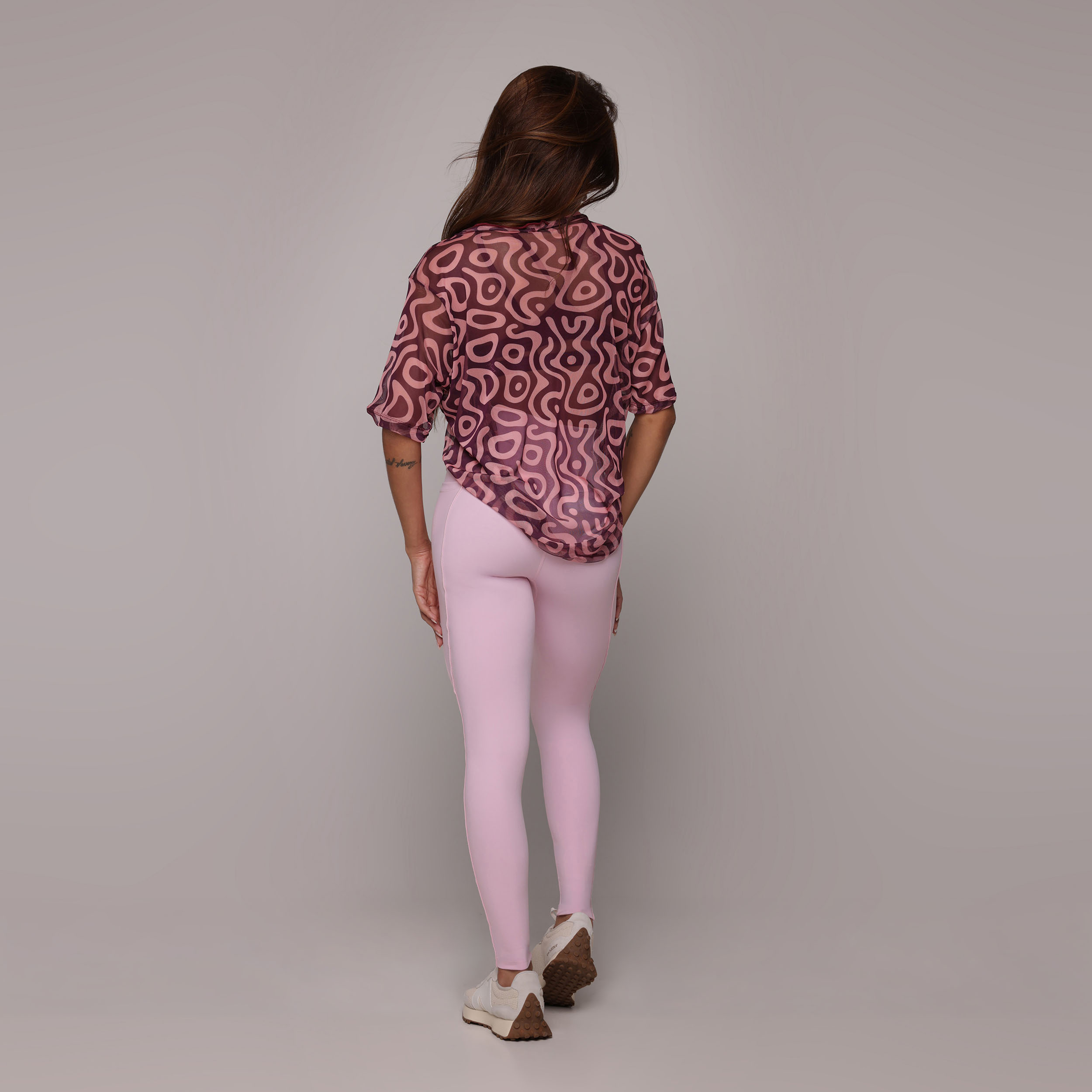 CAMISETA BÁSICA OVERSIZED DE TULE BATÔ EXCLUSIVA - Imagem 5