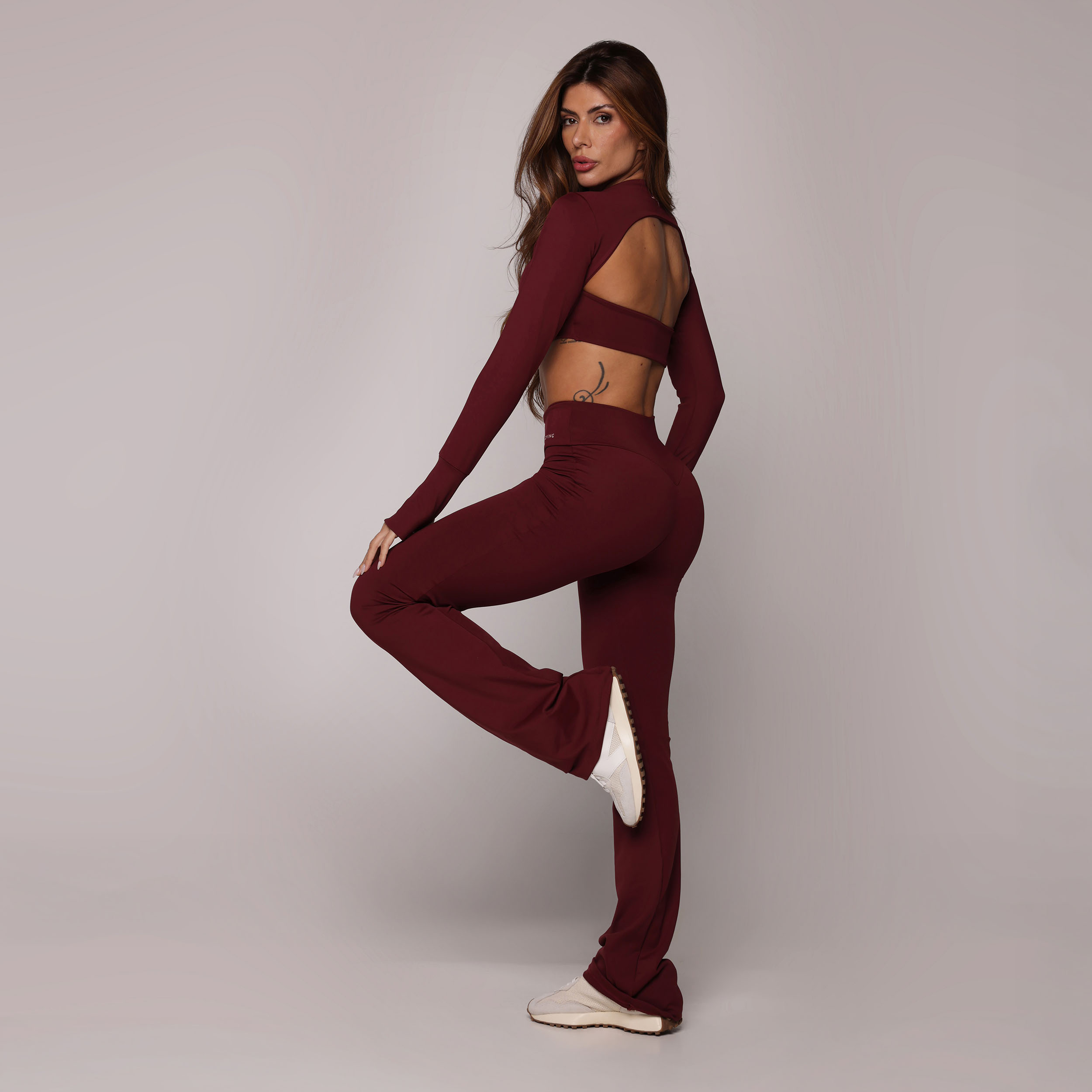 CALÇA FLARE BORGONHA - Imagem 4