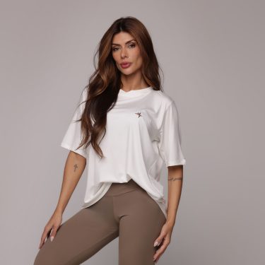 CAMISETA BASICA OVERSIZED TECH MODAL OFF-WHITE