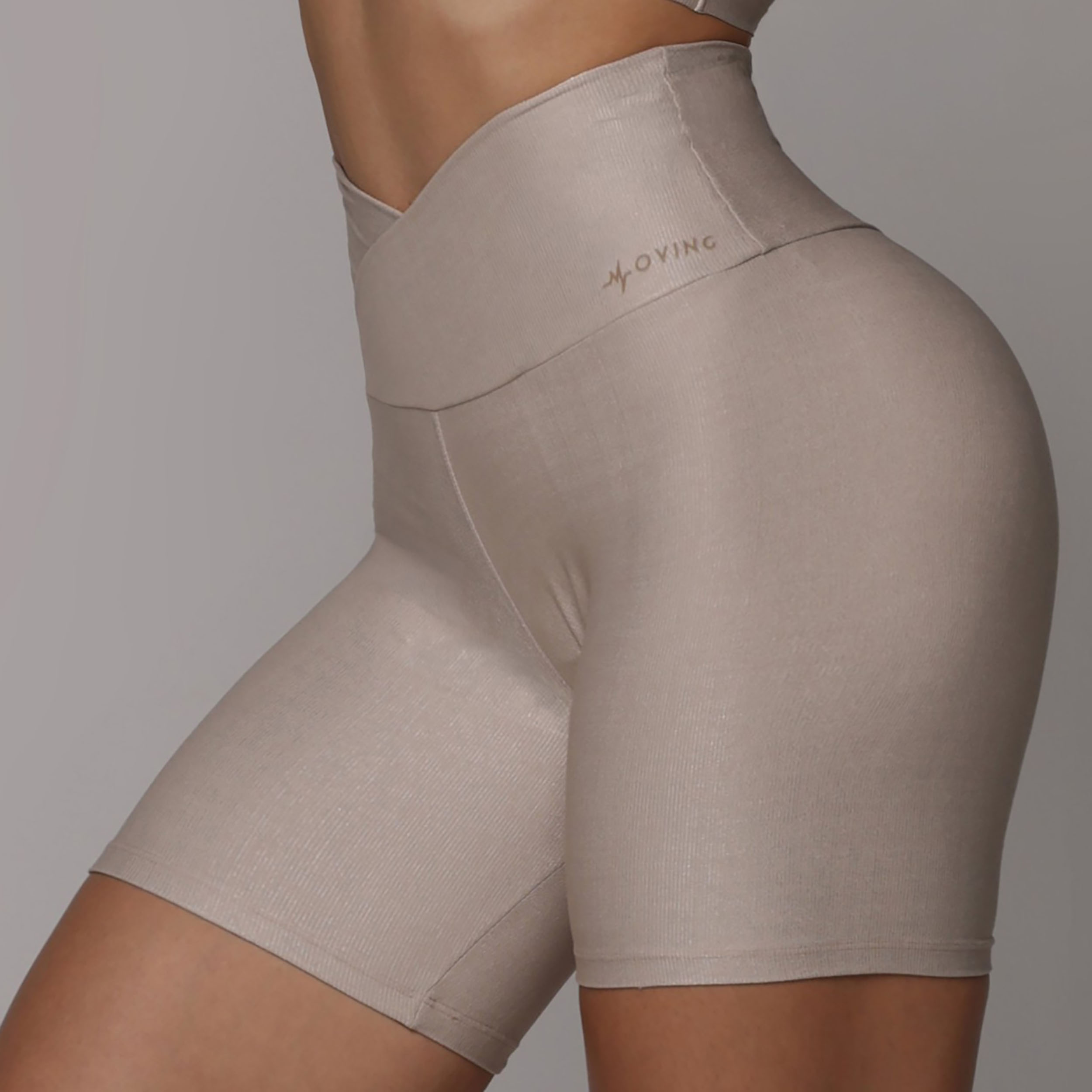 SHORT SENSE GLOSSY CHANTILLY - Imagem 3