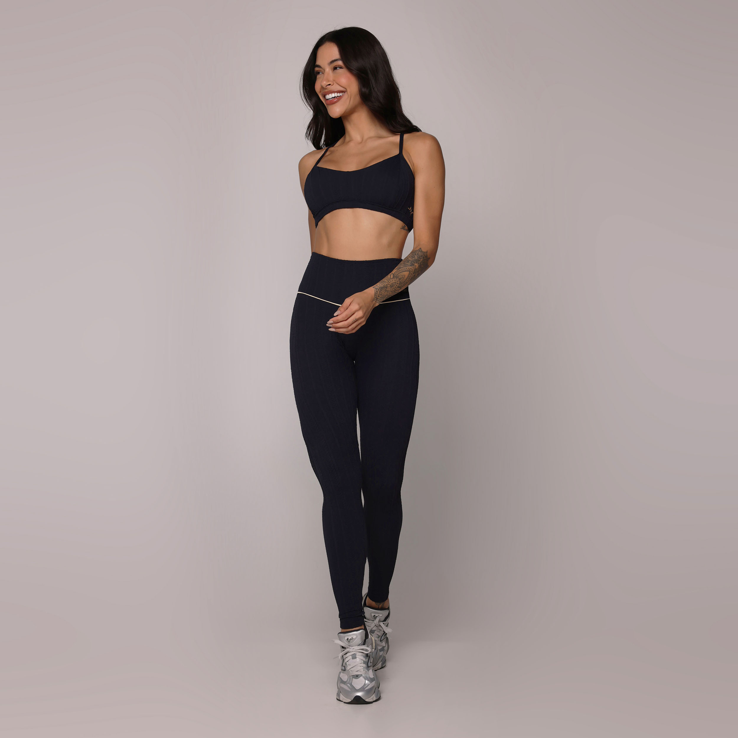 LEGGING WALK EMPINA BUMBUM JACQUARD BRAID PRETO - Imagem 5