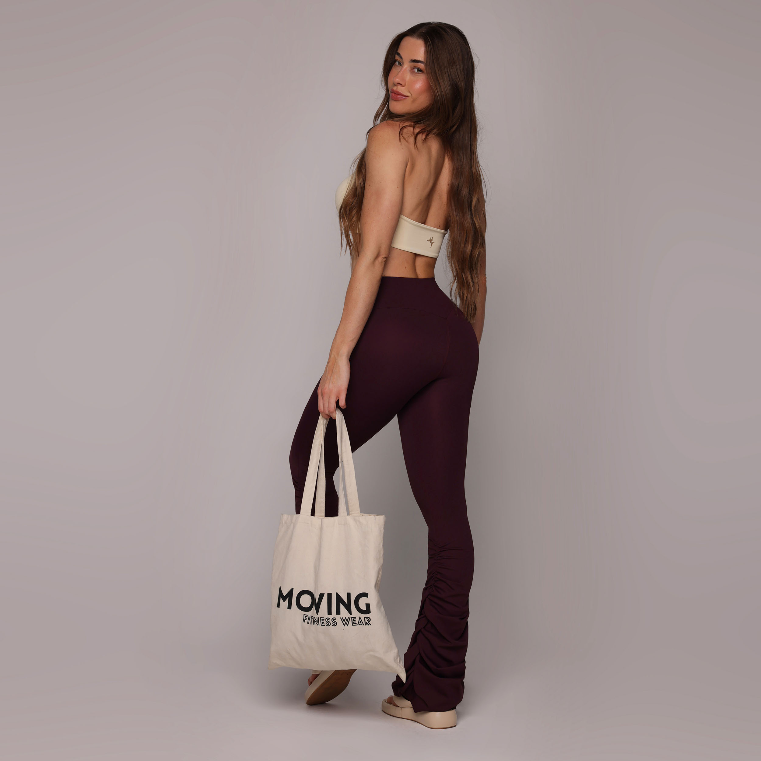 CALÇA FLARE DRAPE AMEIXA - Imagem 4